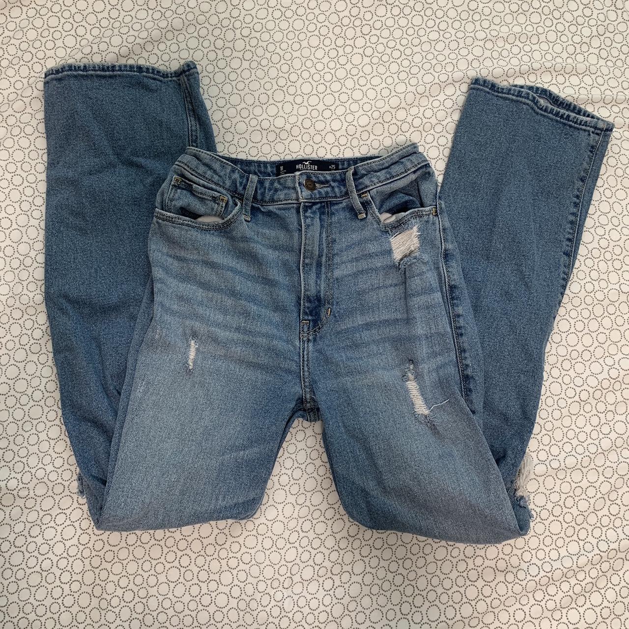 hollister baggy jeans !! retail price over $40 - Depop