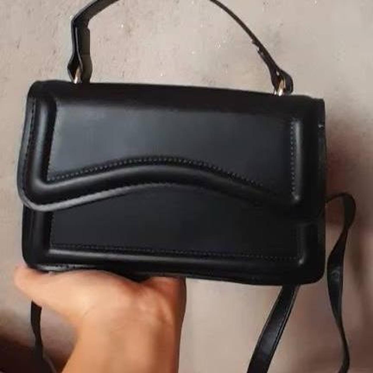 item listed by bags_for_you