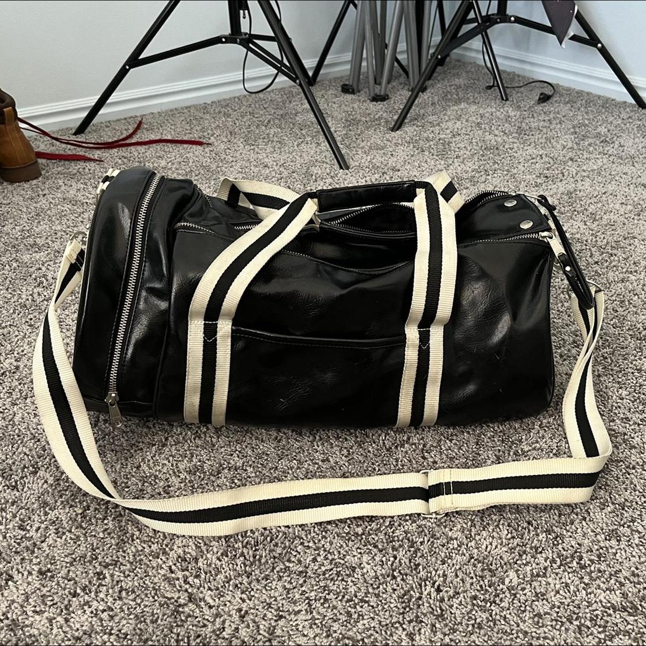 Fred Perry Duffel Bag One of the zippers comes... - Depop