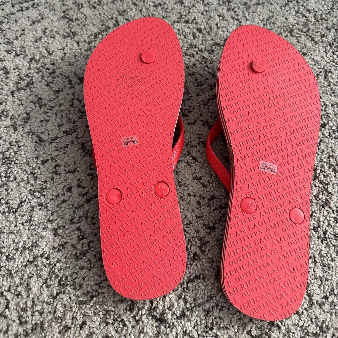 American Eagle Flip Flops new size 10