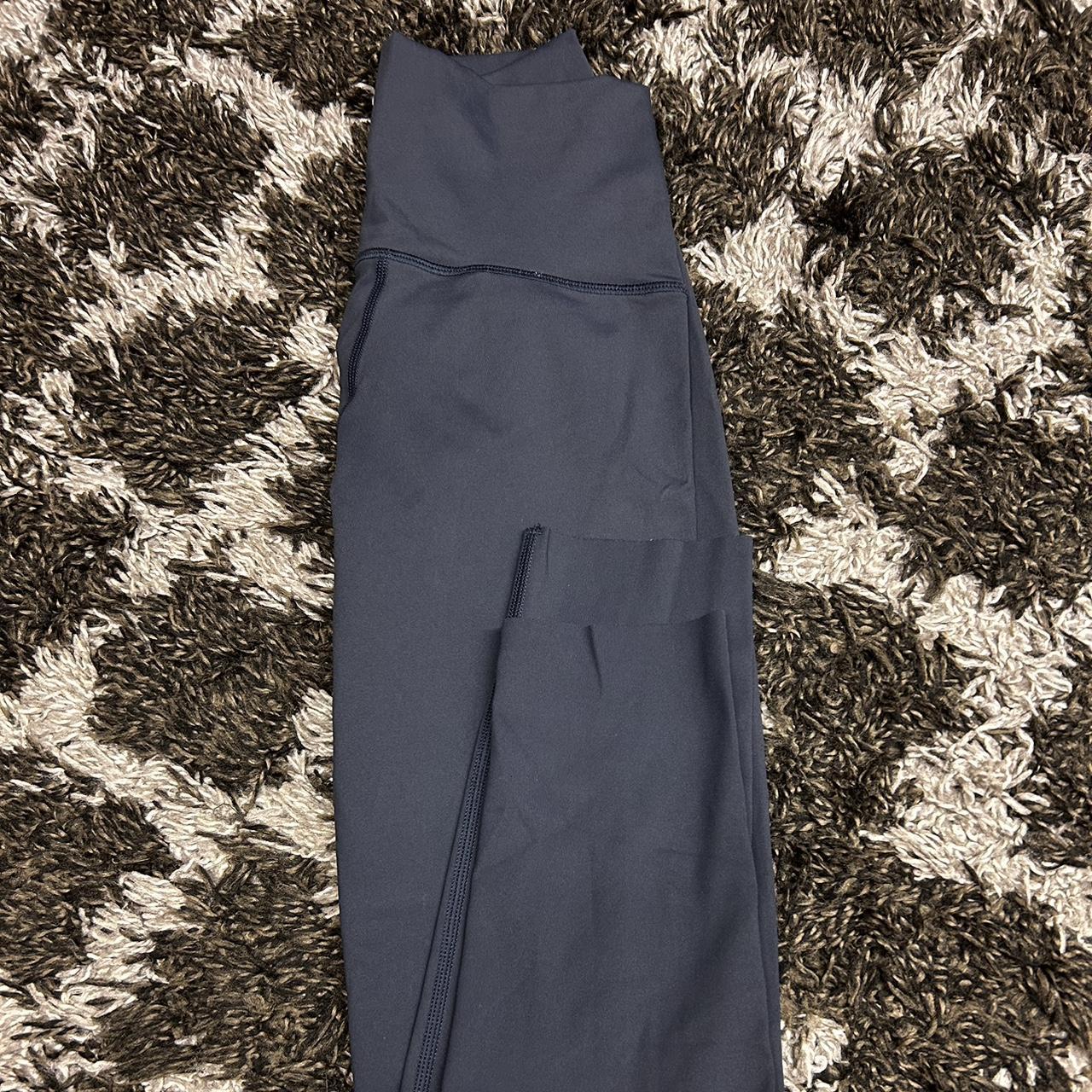 Offline by Aerie navy leggings in a size small!... Depop