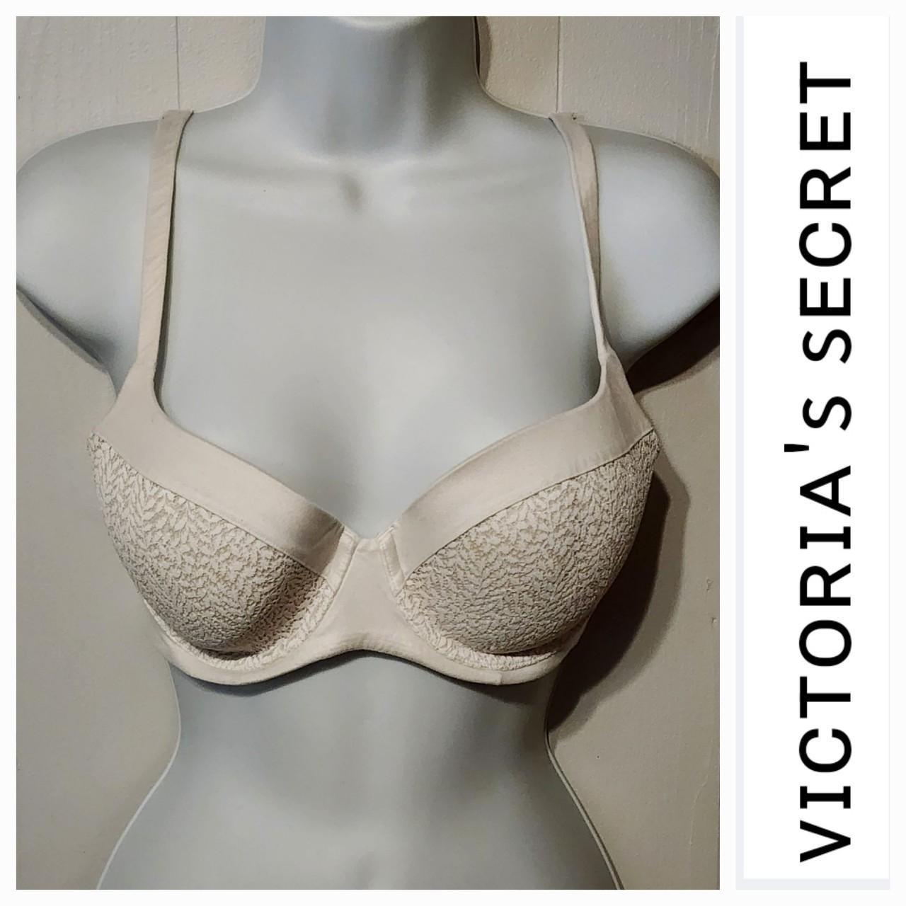 Women's Victoria's Secret bra lined demi Size - Depop
