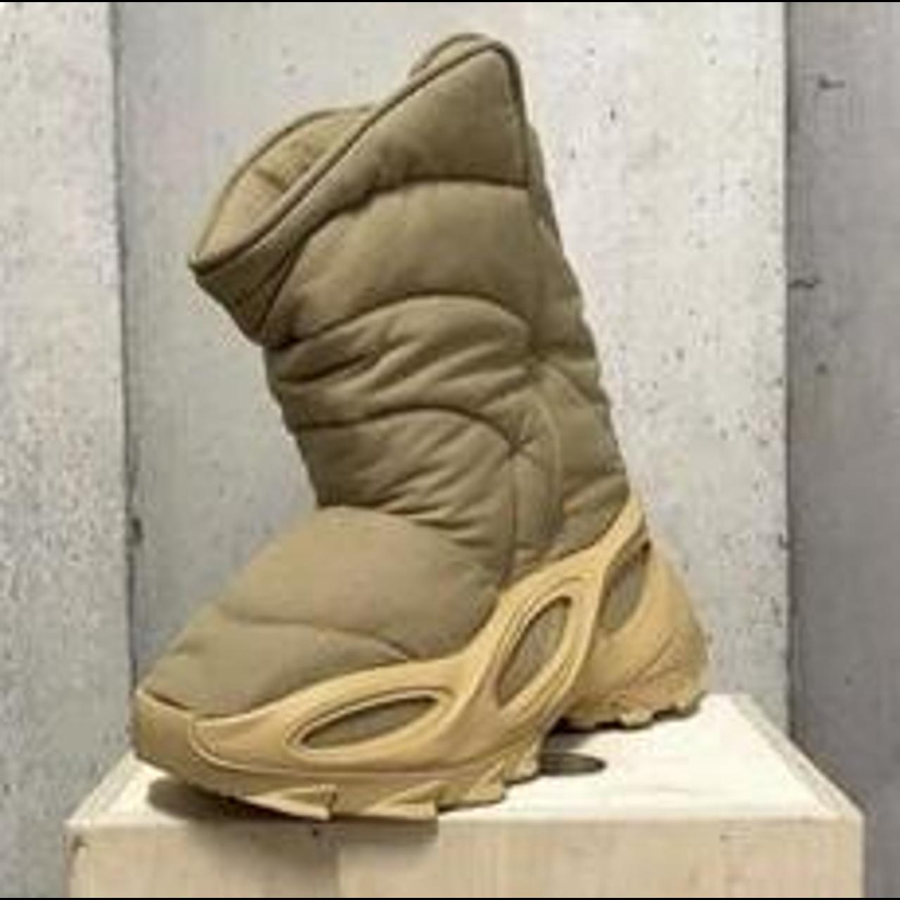 yeezy nsltd boot khaki - Depop