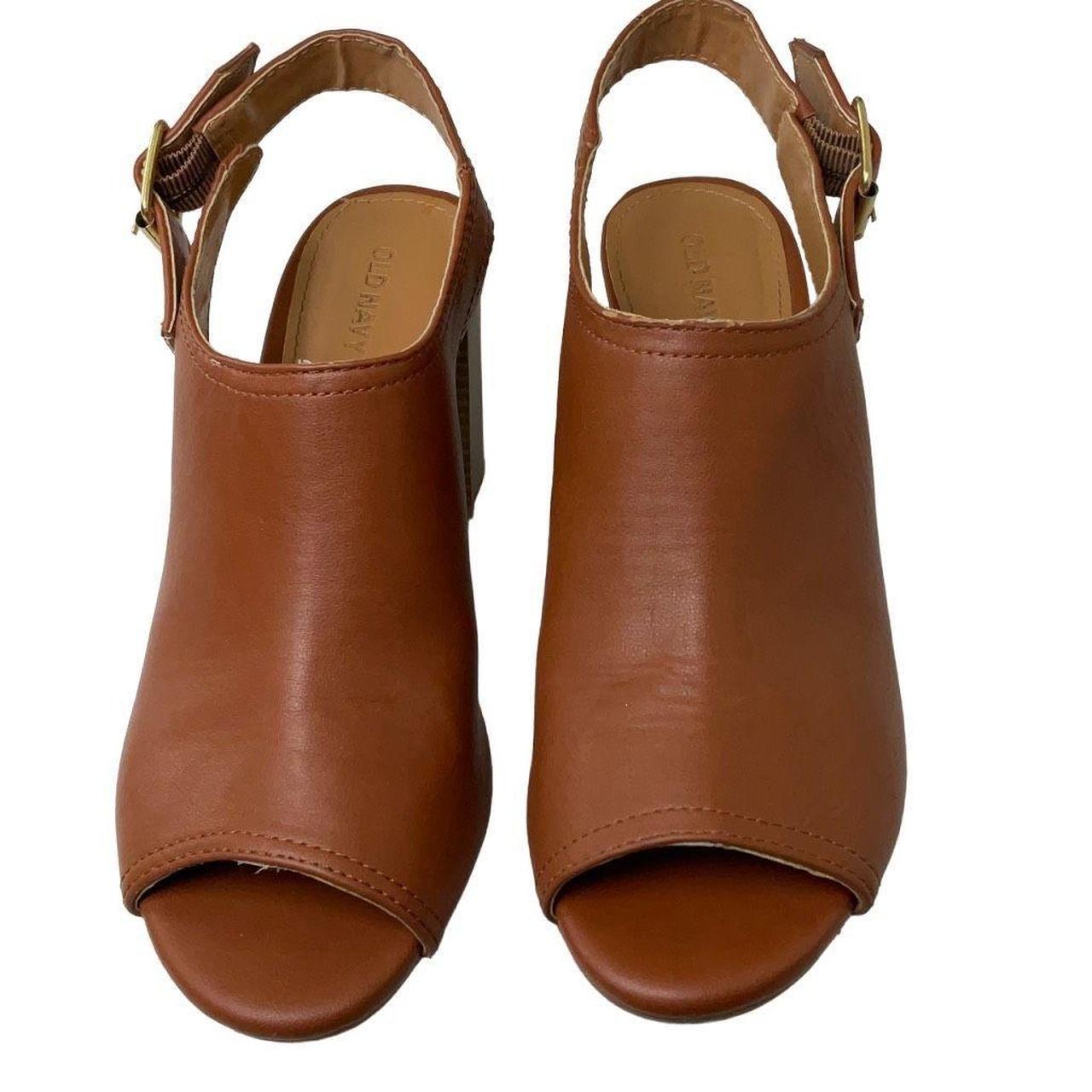 Old Navy Women's Tan Boots Depop