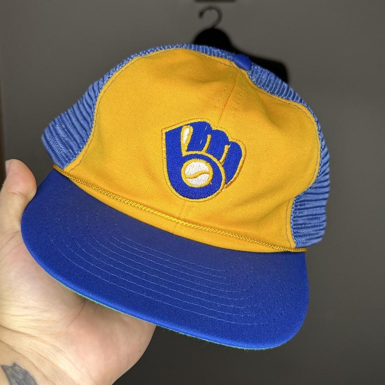 Vintage 80s Milwaukee Brewers MLB Baseball - Depop