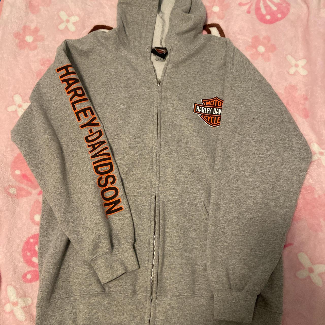 item listed by slenderina