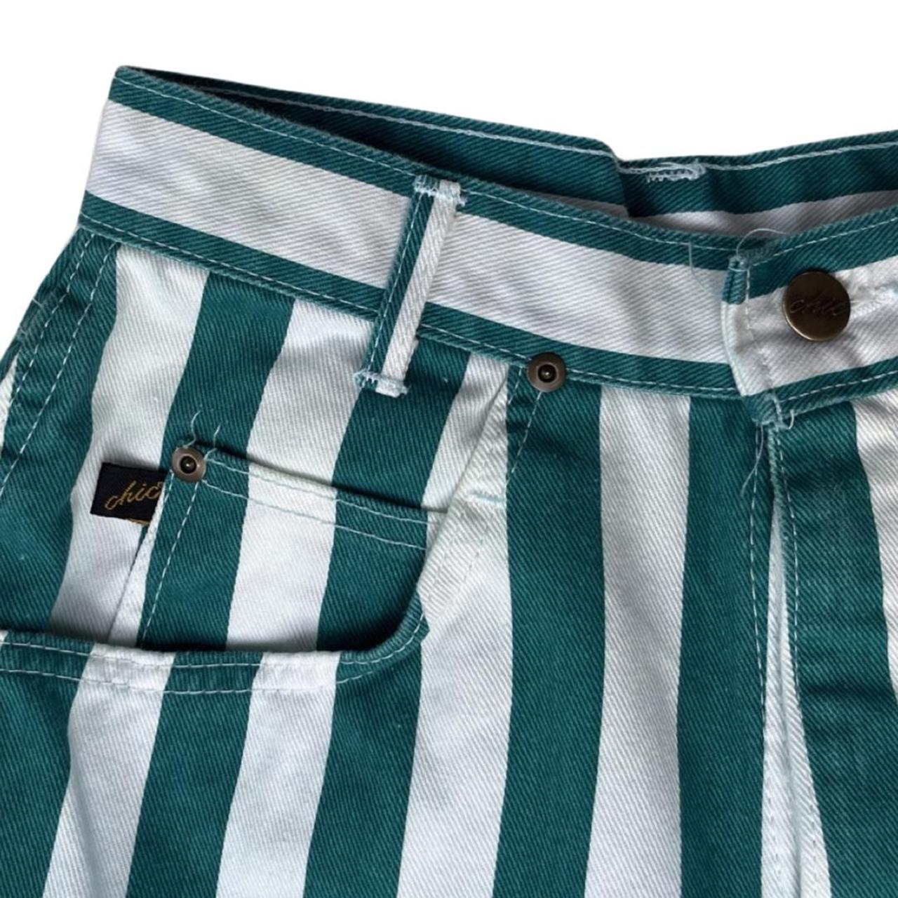 Chic Women's Green and White Shorts (3)