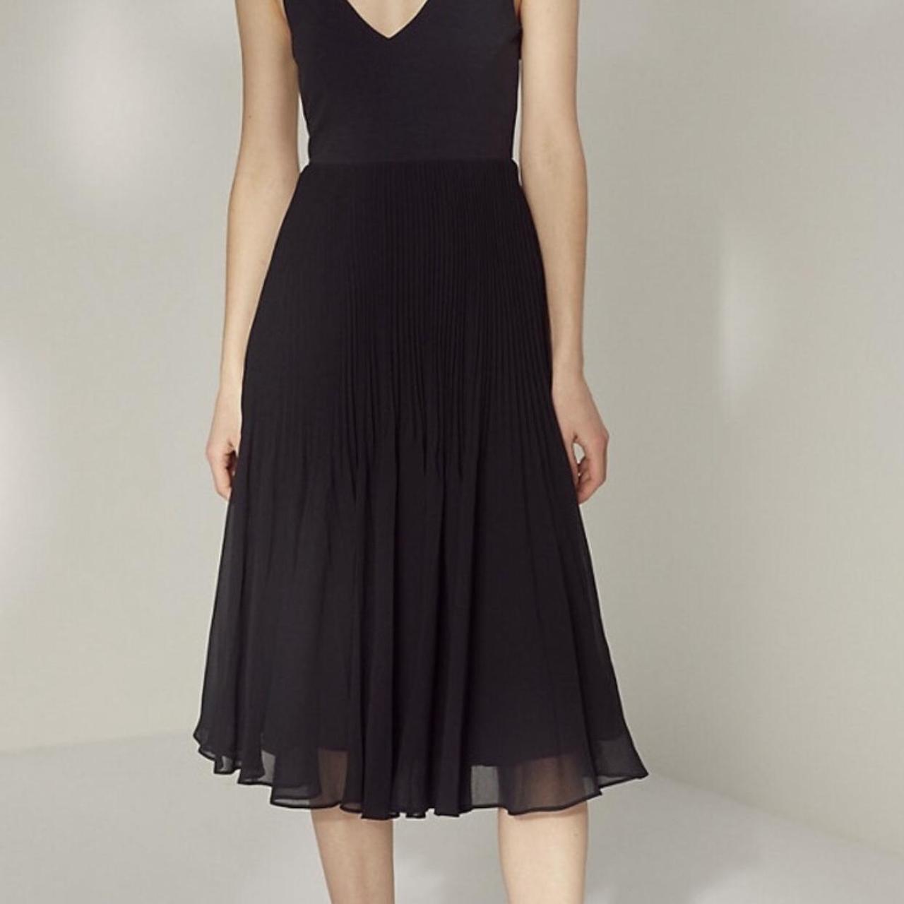 Aritzia daphnee dress hotsell