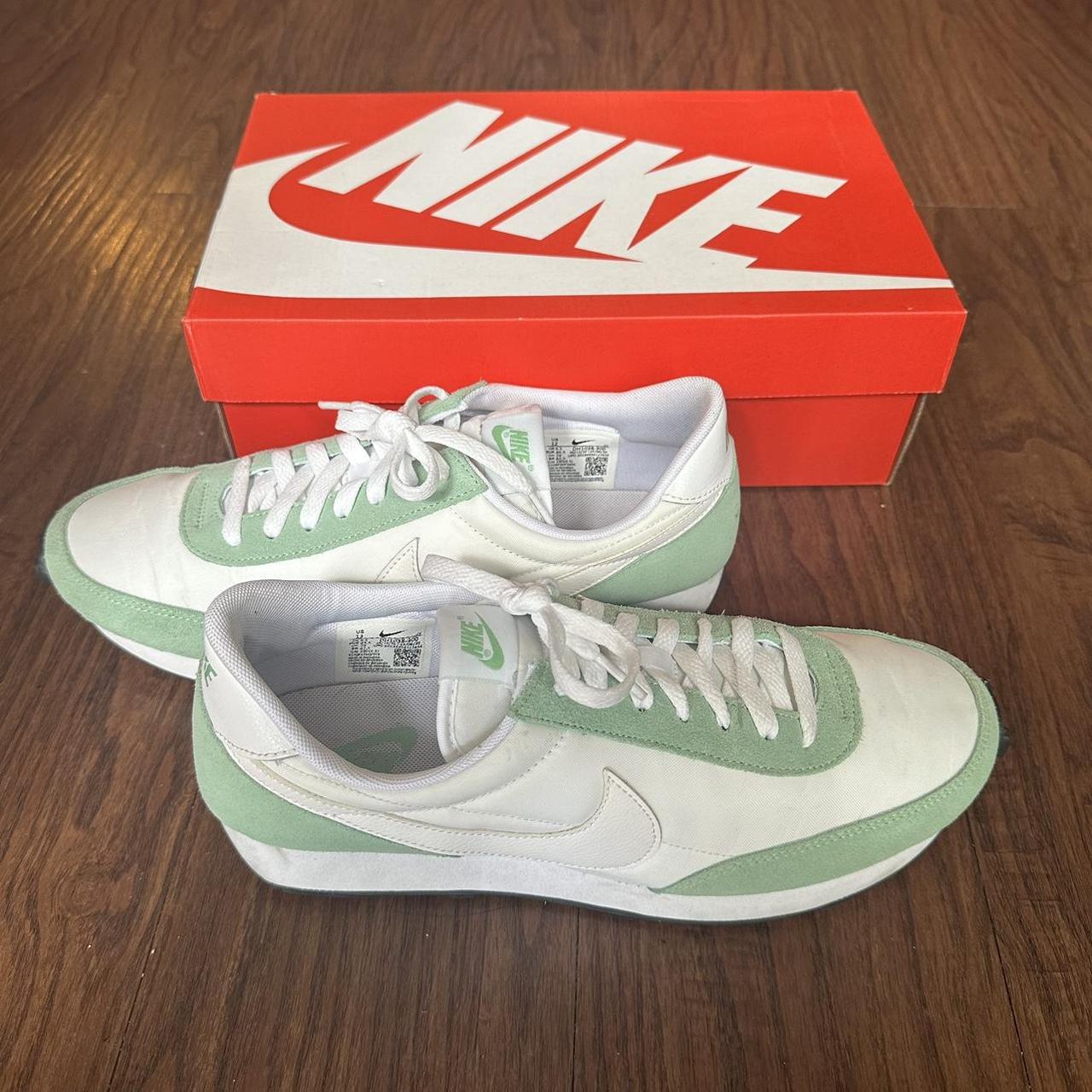 nike shadow sage