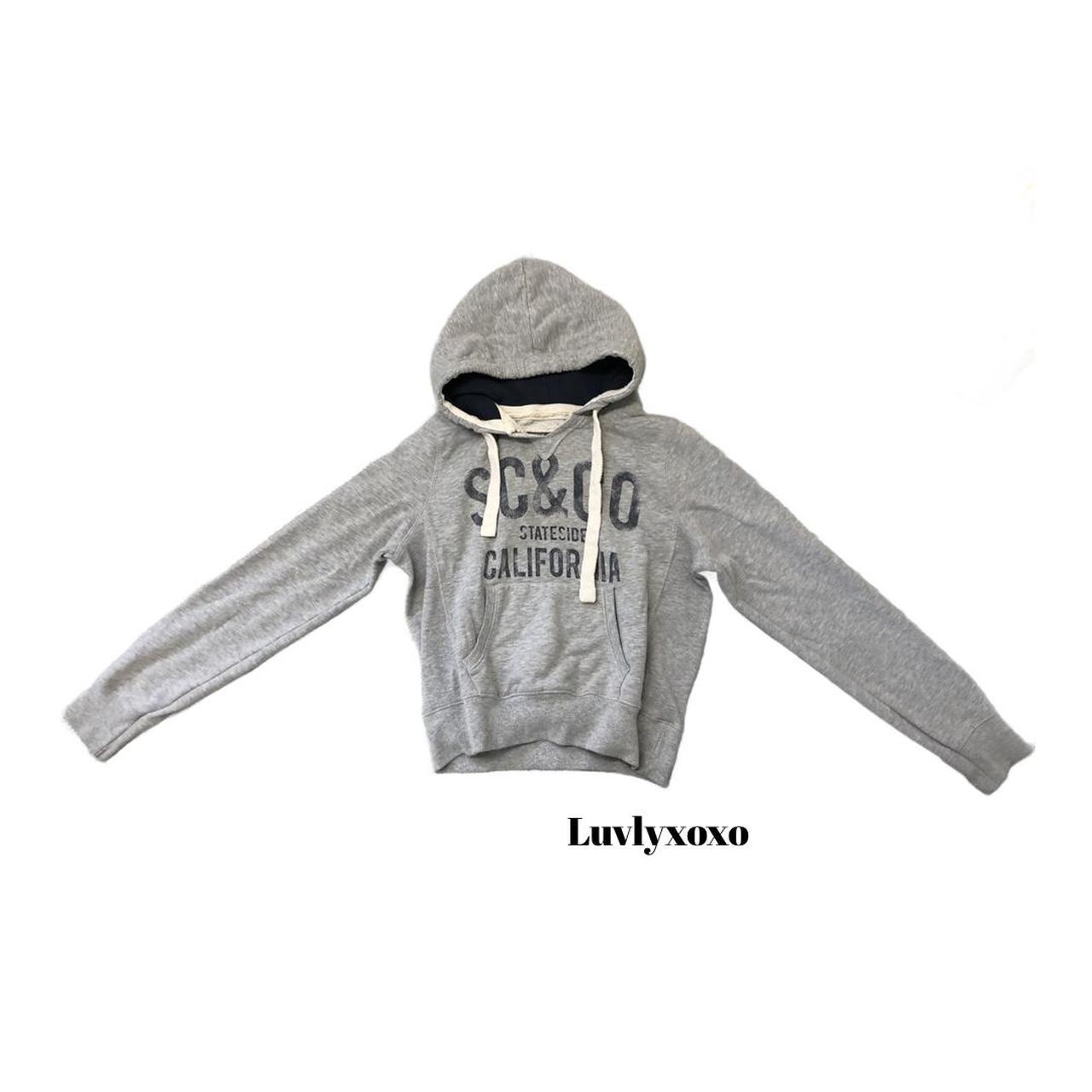 item listed by luvlyxoxo