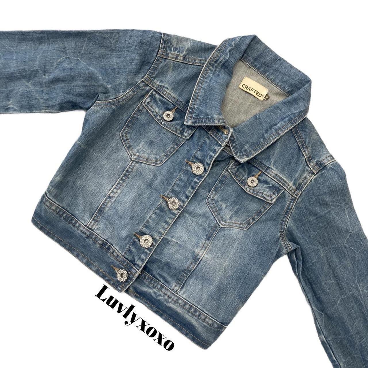 item listed by luvlyxoxo