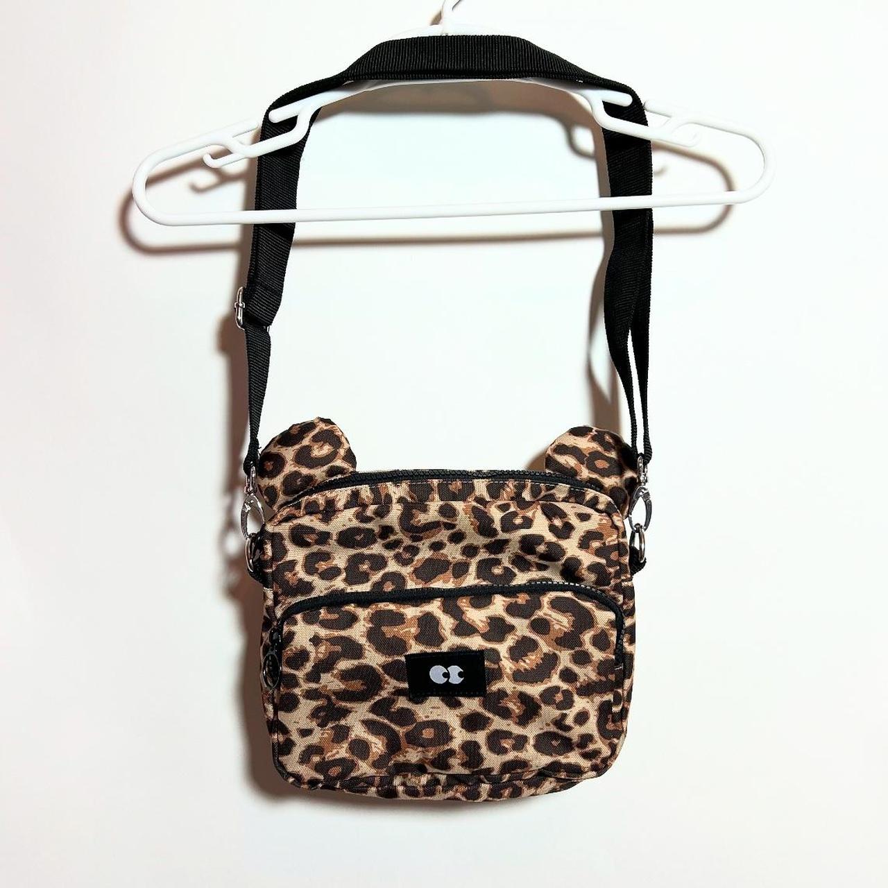 🐆🐆🐆 Cute leopard purse by Lazy Has Depop