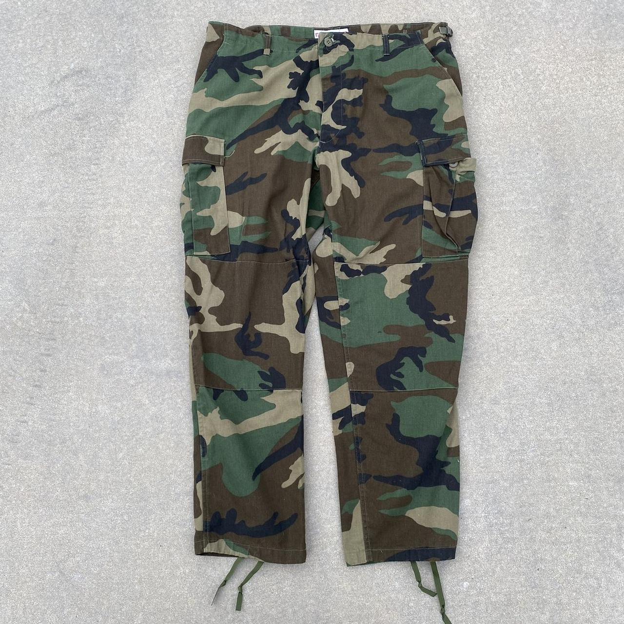 U.S army camo pants with adjustable strap on... - Depop