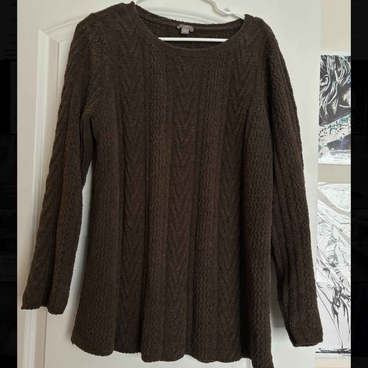 very cute and flowy vintage sweater - Depop