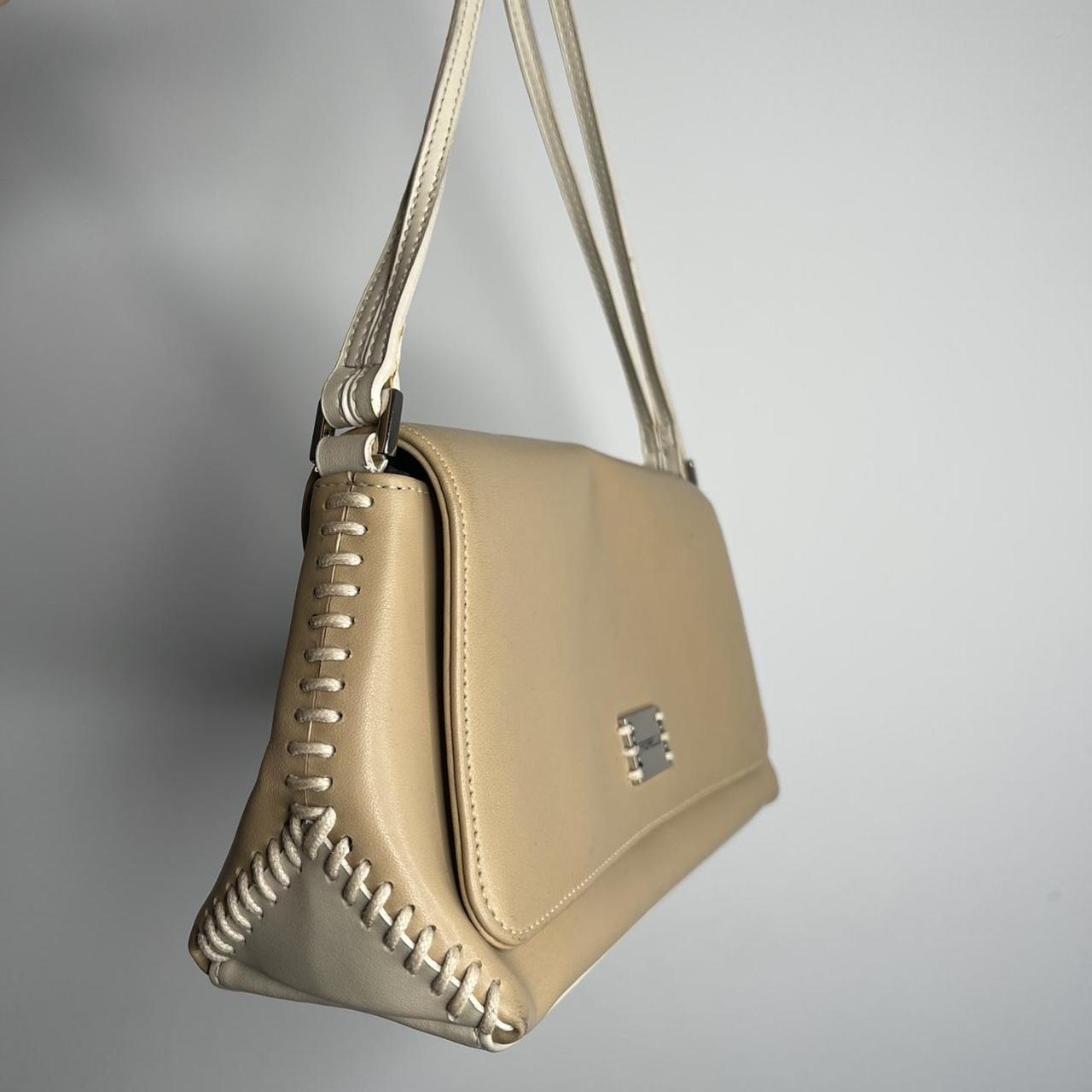 Super cute beige Fiorelli vintage shoulder bag.... Depop