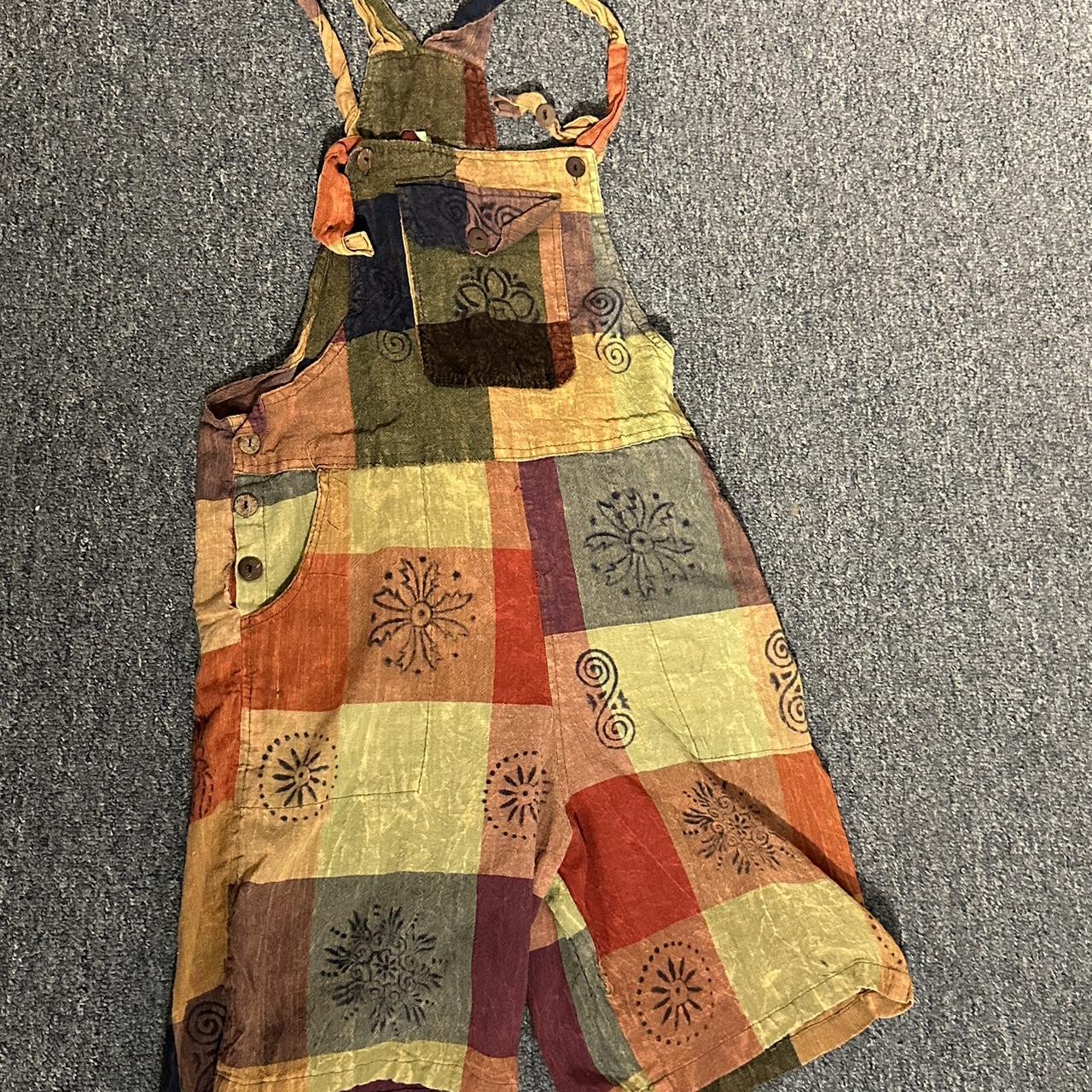 Girls Denim Bib Overalls With Star Patchwork – Adjustable Straps, Stretchy Fit, 8-13 Years