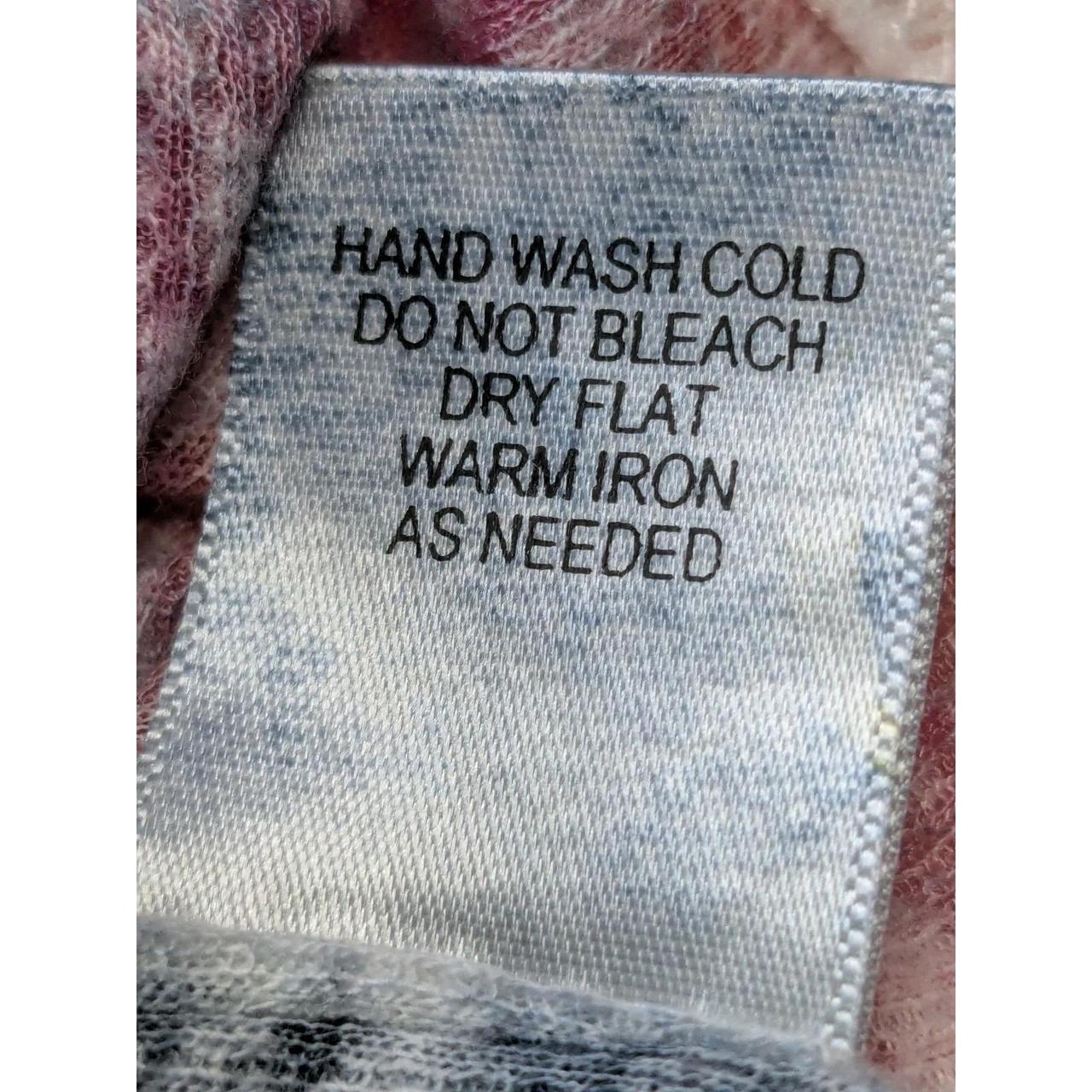 Cache Women's T-shirt - Multi - M – Cache Y2K 200… - image 8