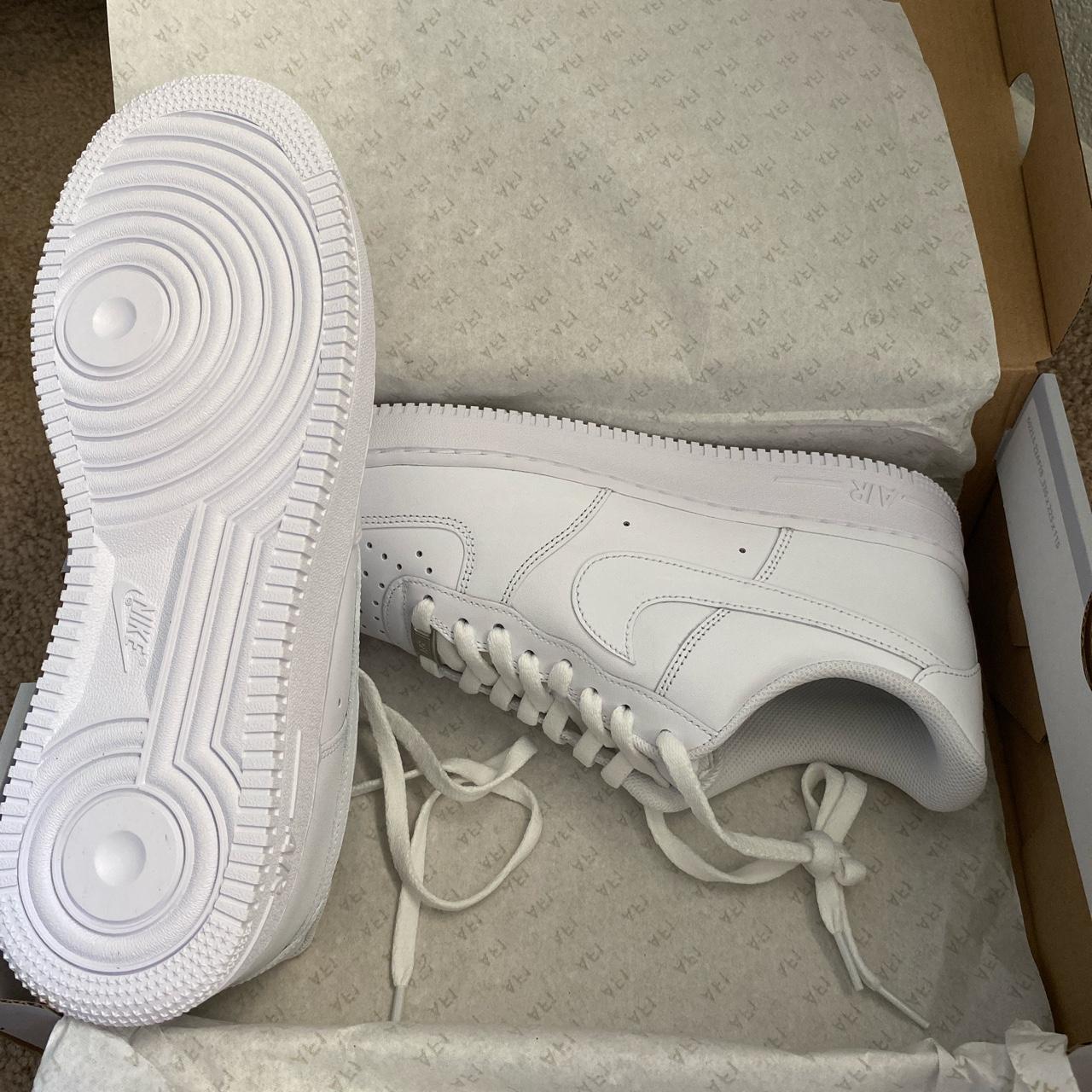 size 9 white air force 1