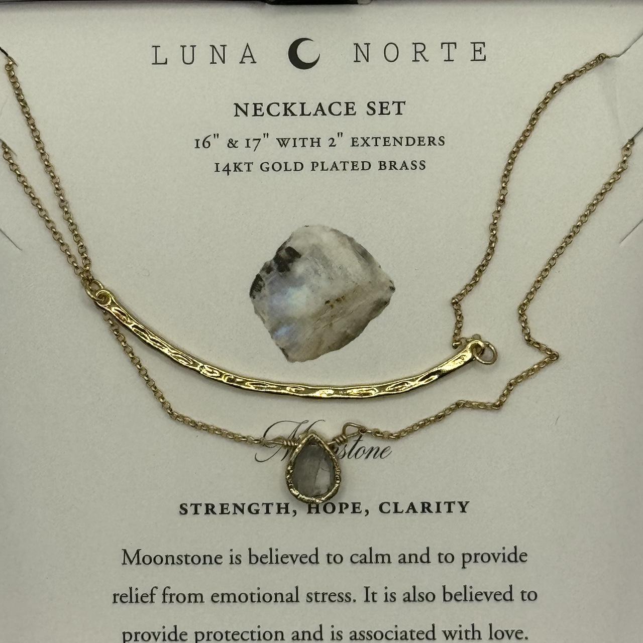 Luna norte deals moonstone necklace set