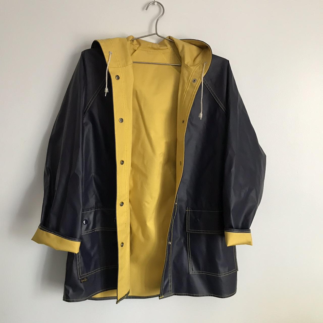 Women's Yellow and Navy Jacket | Depop