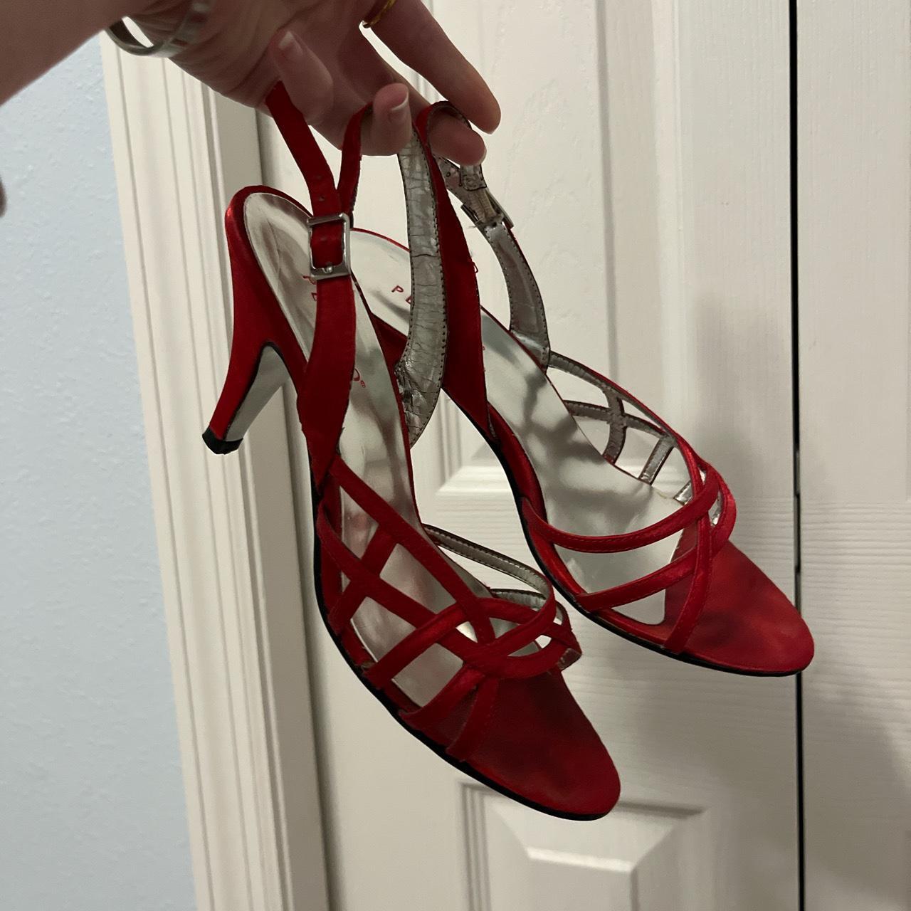 Fancy on sale kitten heels