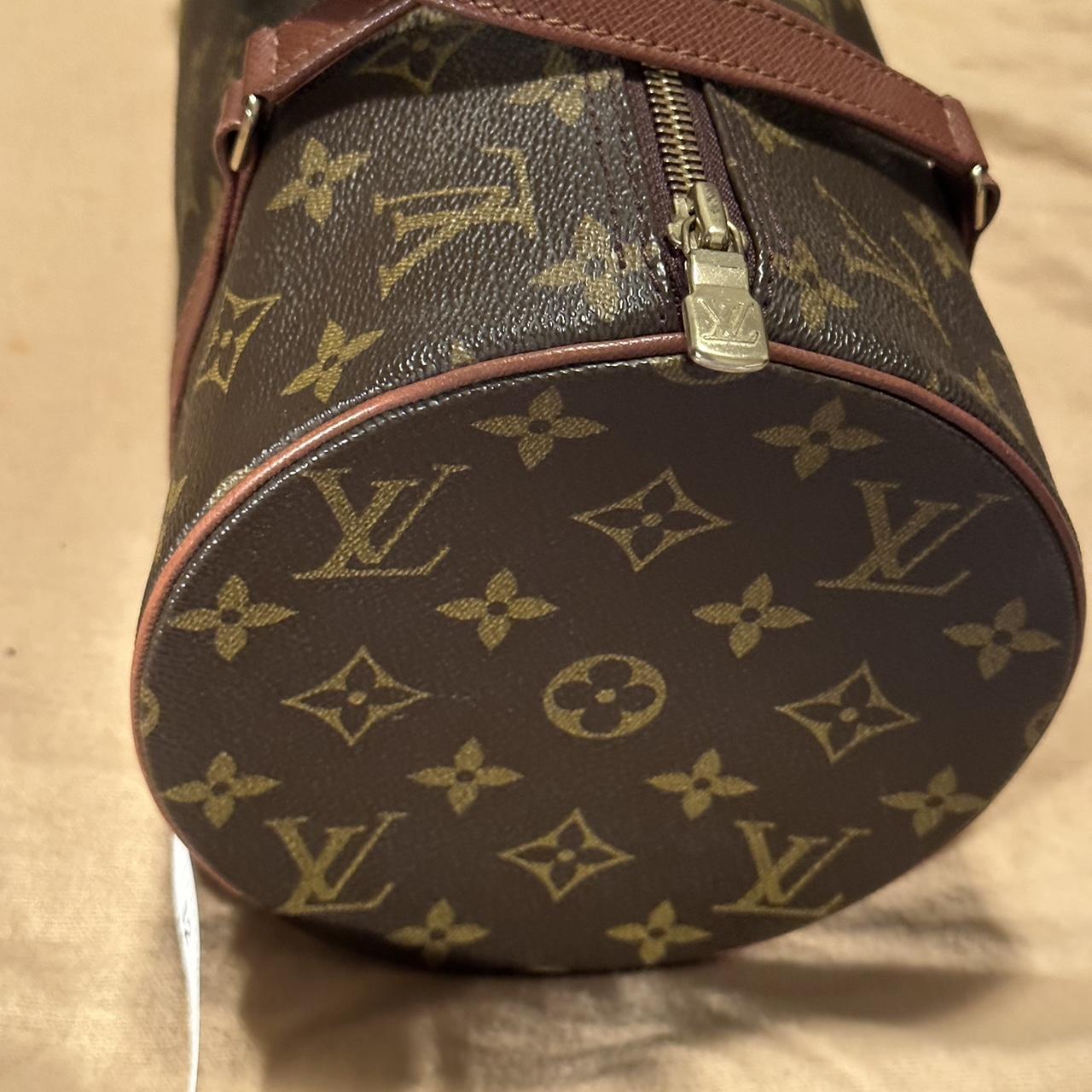 Late 90's authentic Louis Vuitton Epi Papillon bag - Depop