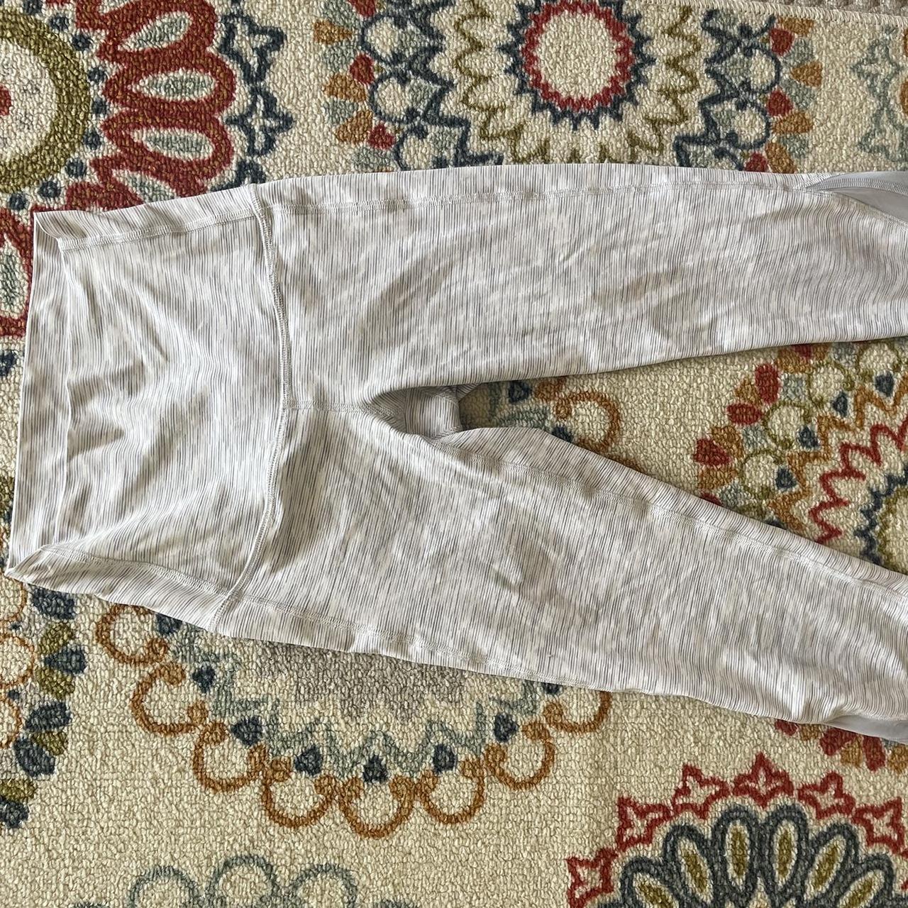 Size 6 Lululemon brown pattern cropped pants, wunder - Depop