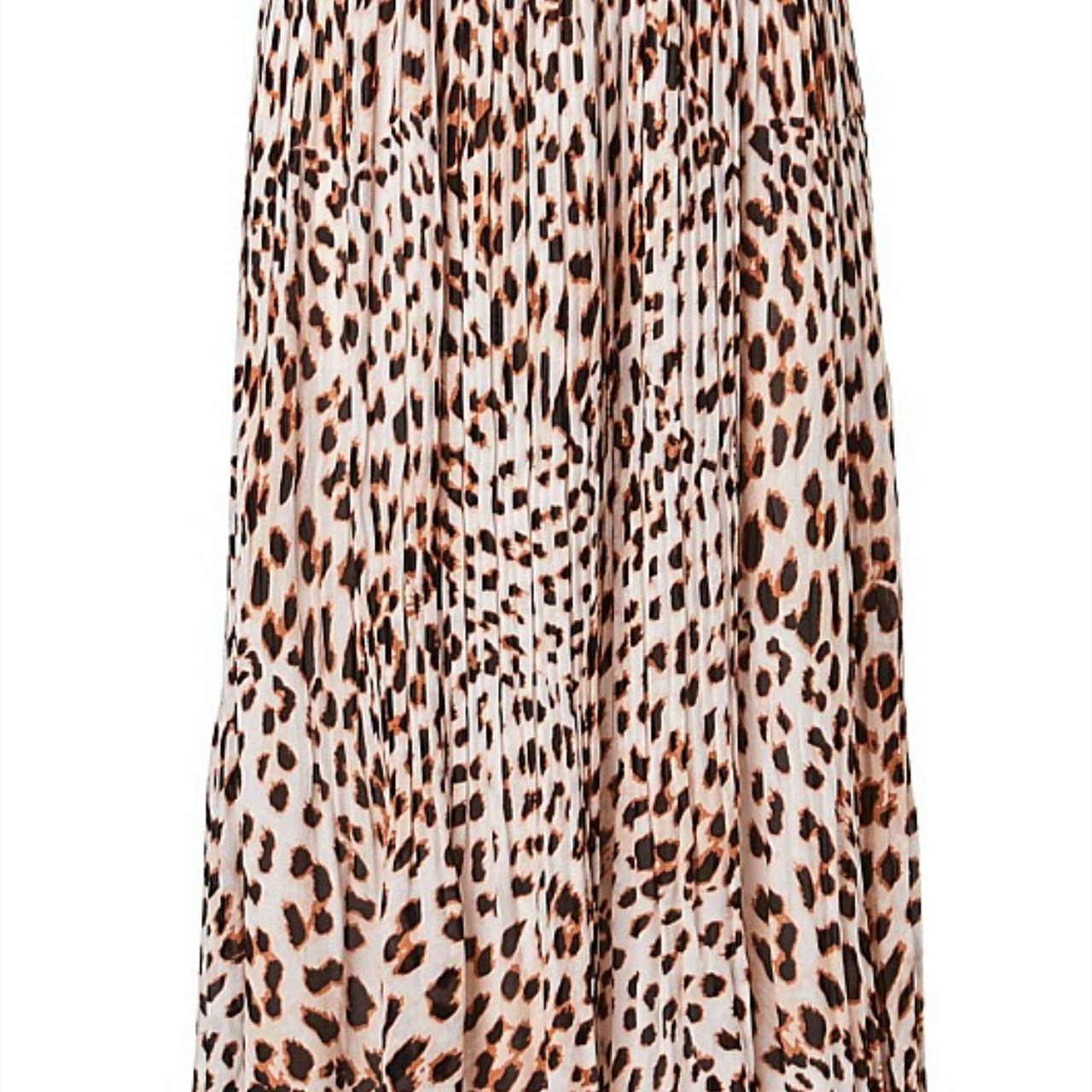 Witchery leopard print skirt Worn once only Size: Depop