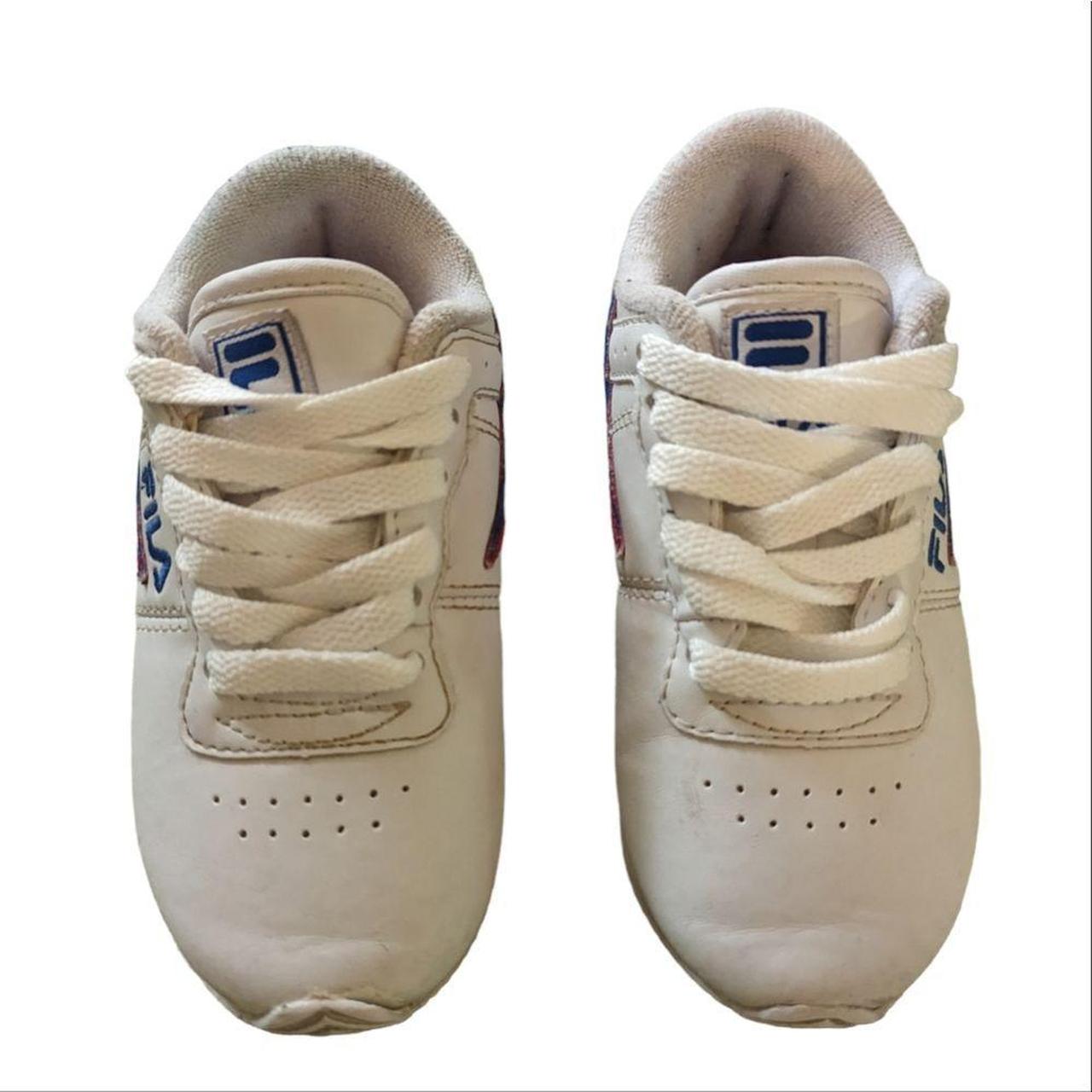 Fila shoes shop white and brown