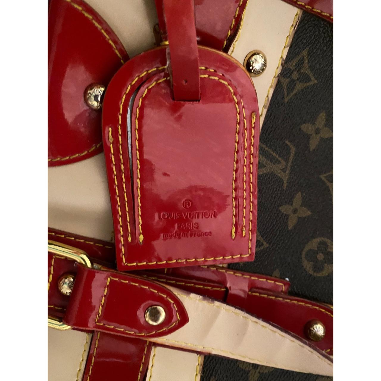 Louis Vuitton crossbody bag Gold hardwear Red - Depop