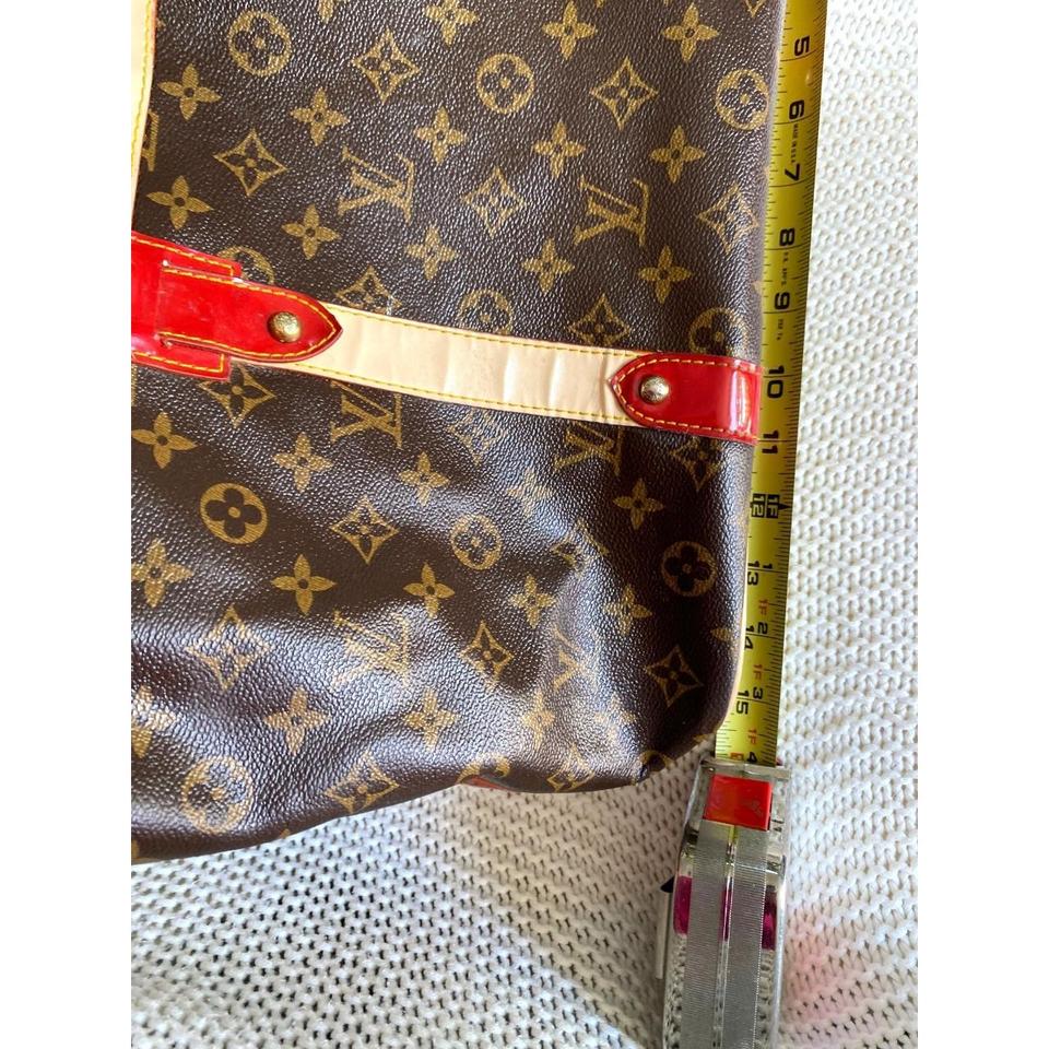 Louis Vuitton crossbody bag Gold hardwear Red - Depop