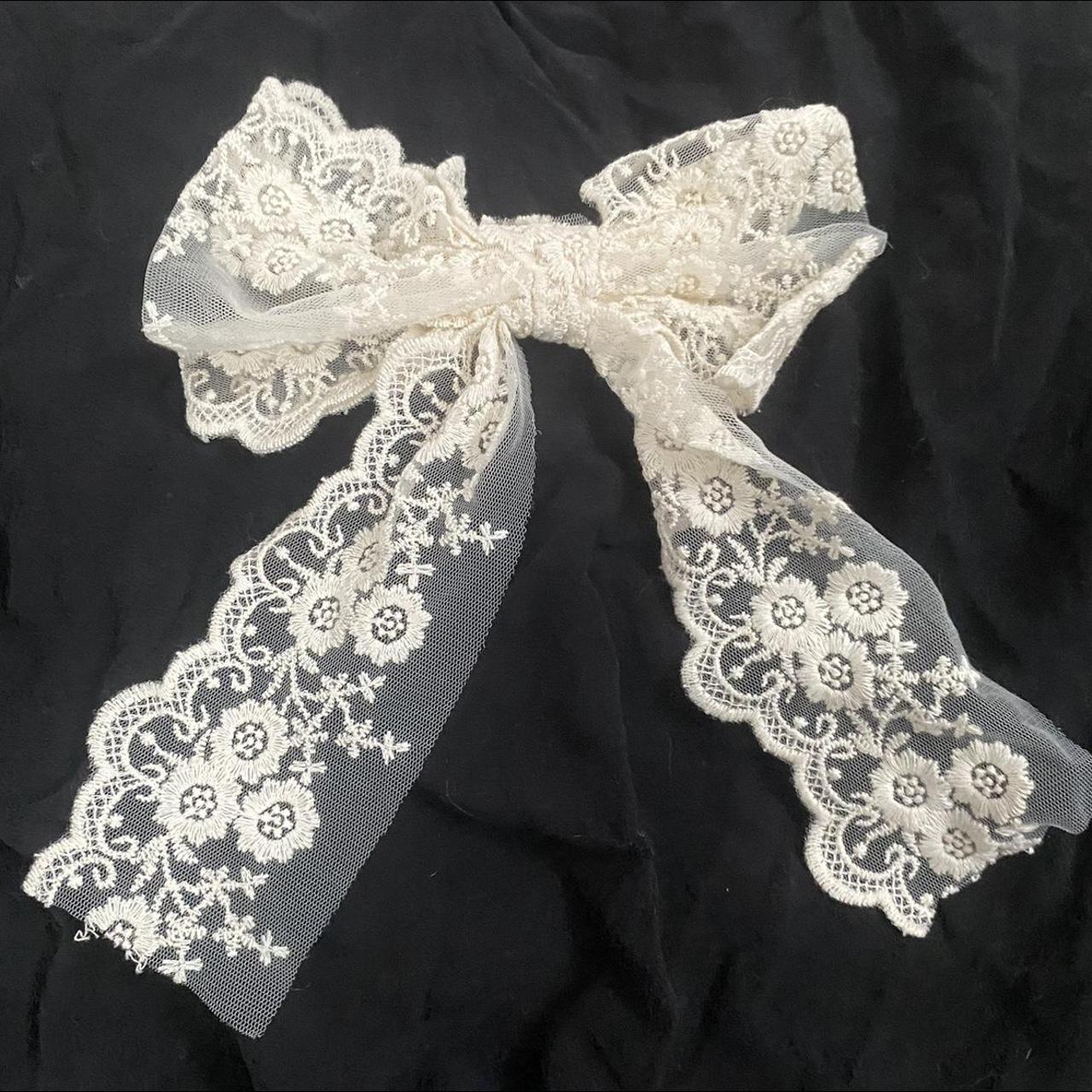 BEDIGE lace bow clip for hair 🙂⚠️⚠️⚠️⚠️⚠️⚠️⚠️🙂 Please... Depop