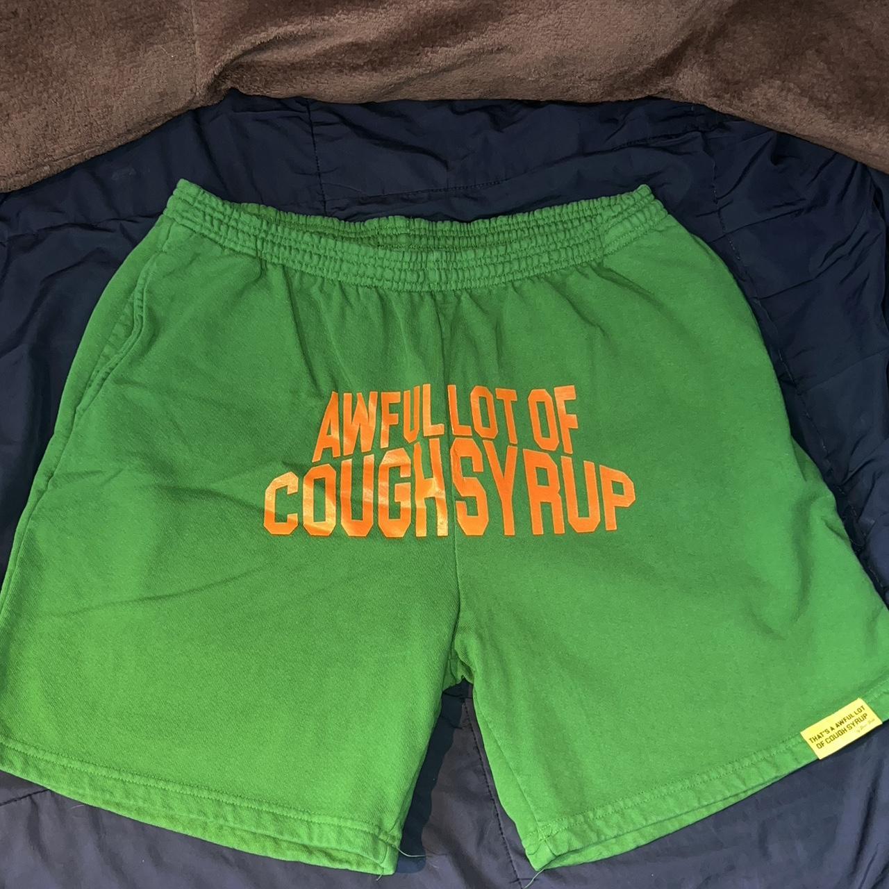 Lot of outlets shorts