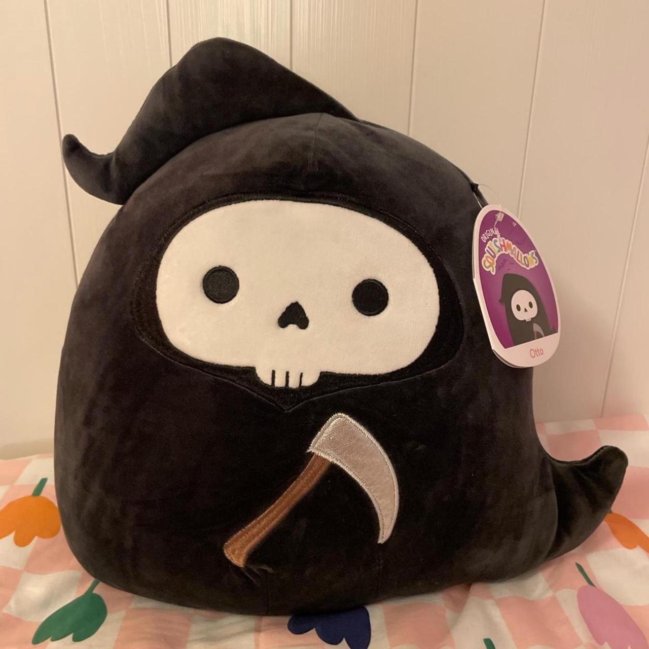 Skully Squishmallow deals 4.5