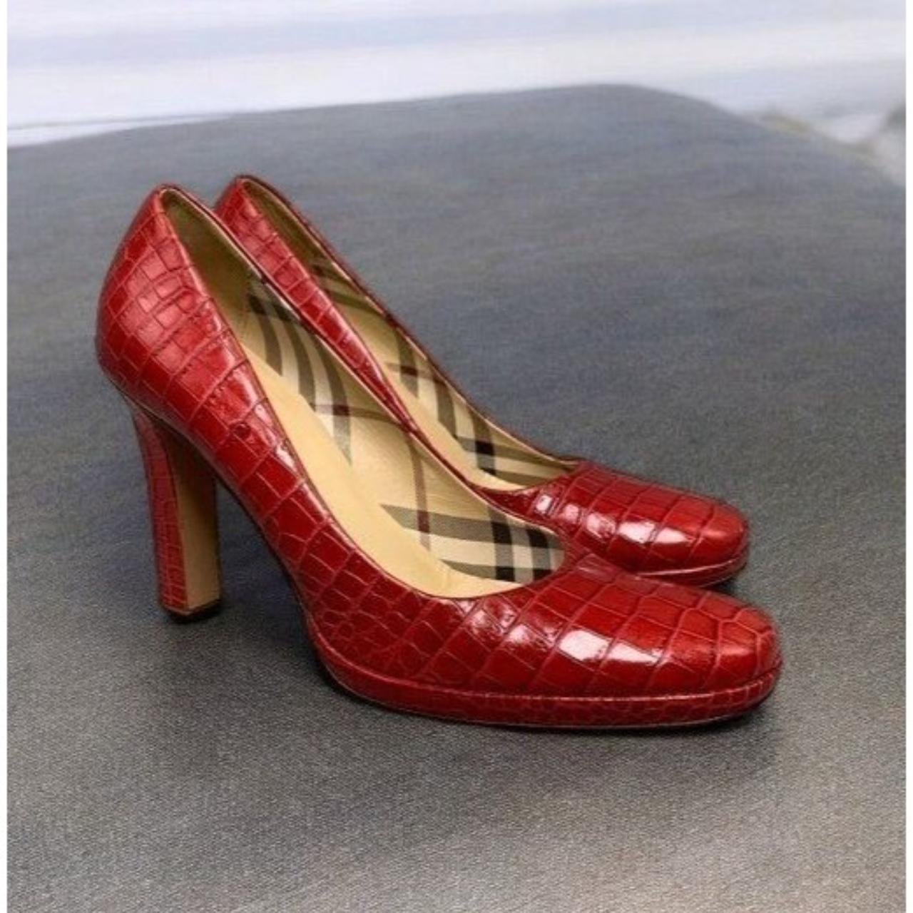 Burberry pumps womens red on sale