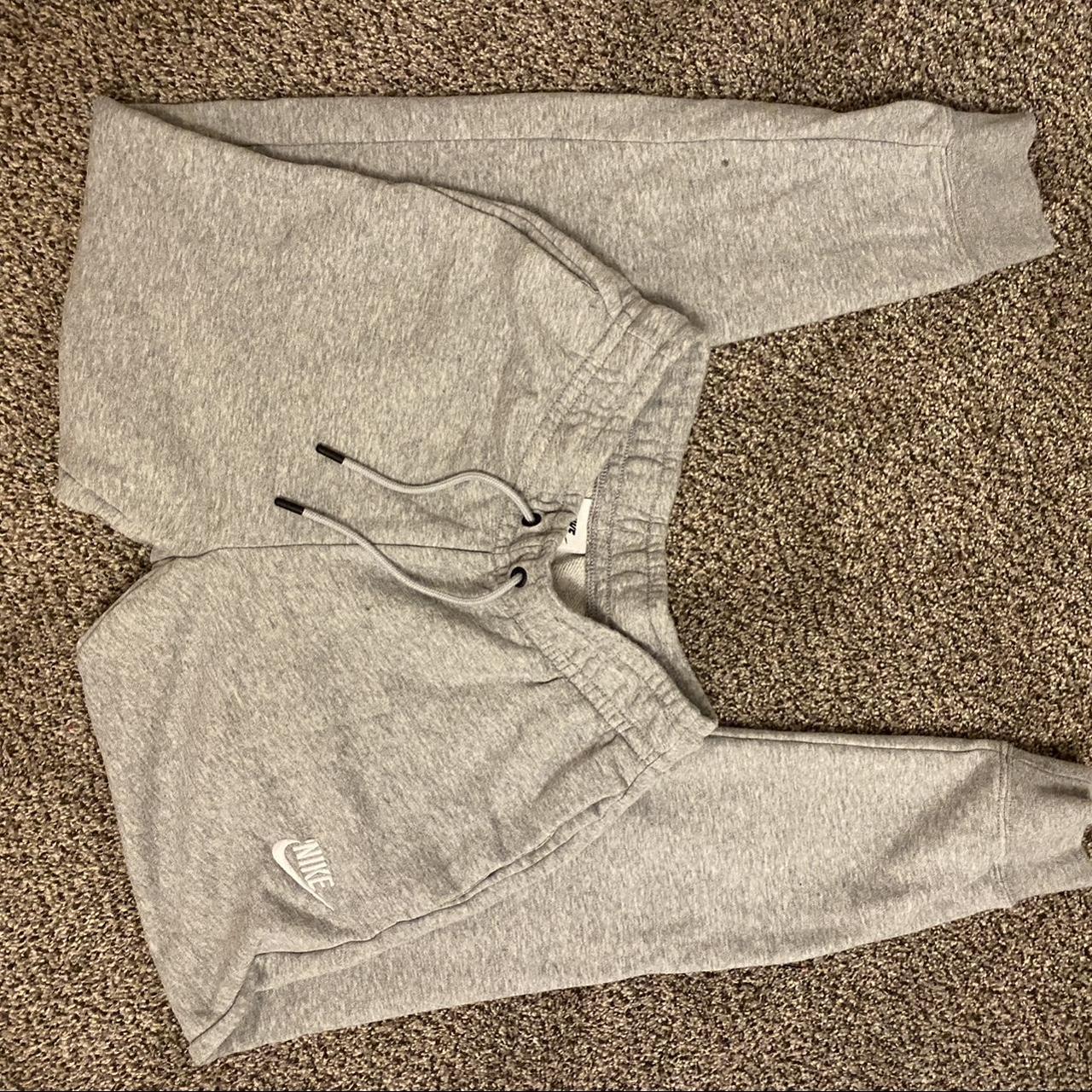 womens nike sweatpants gray