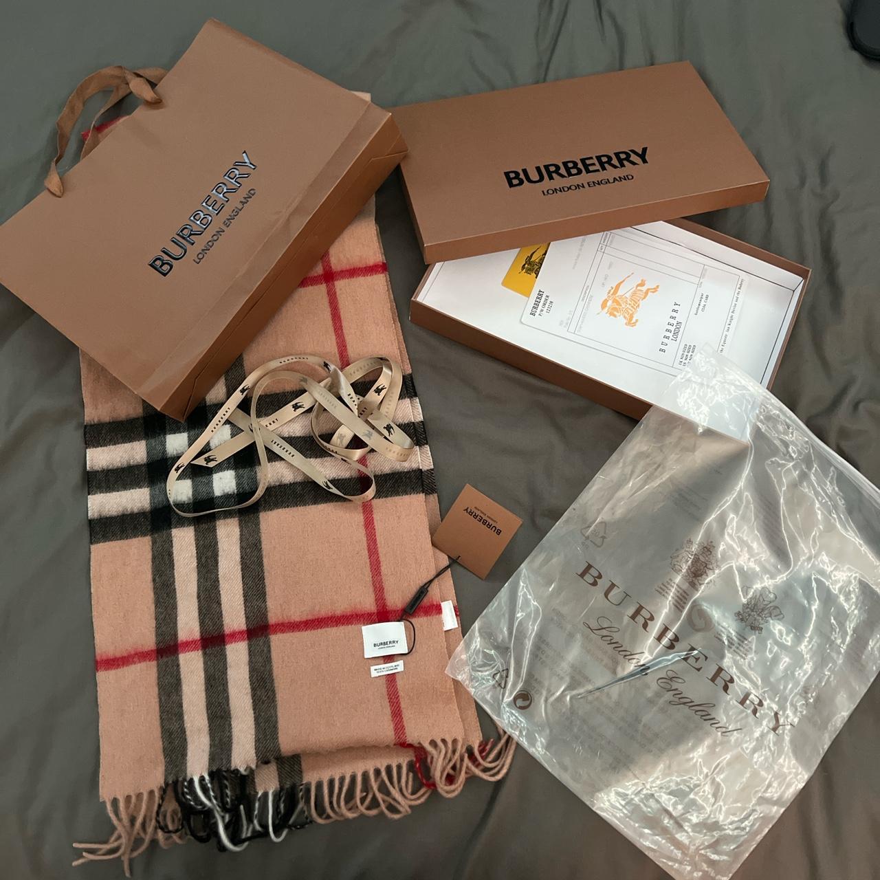 Burberry Scarf men s never worn 100 cashmere.