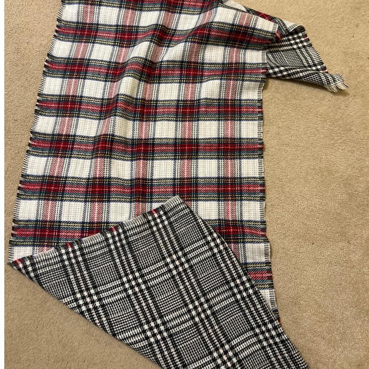 Source Unknown Women's Scarf - Red/White – Red gr… - image 3