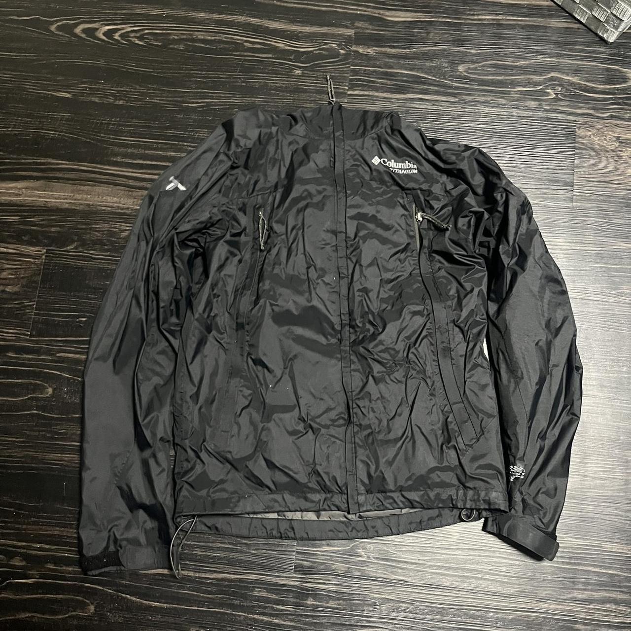 Awesome Columbia Titanium softshell jacket in black - Depop