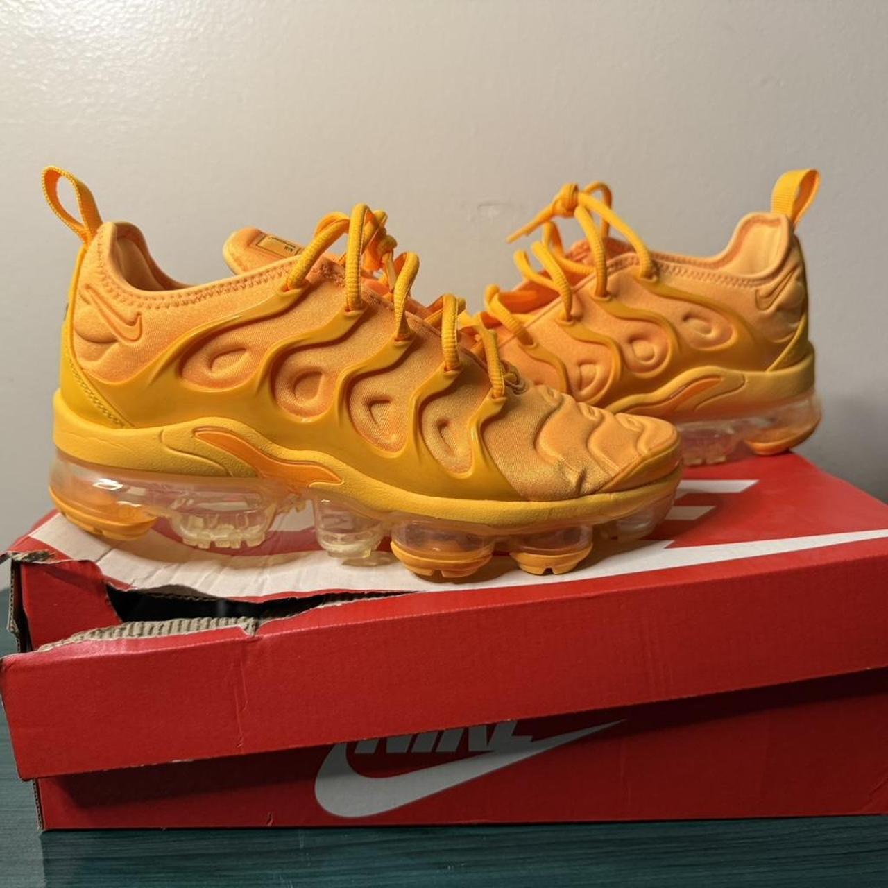 vapormax plus laser orange