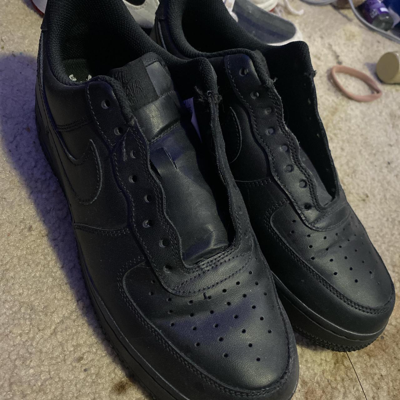 what does it mean to wear black air forces