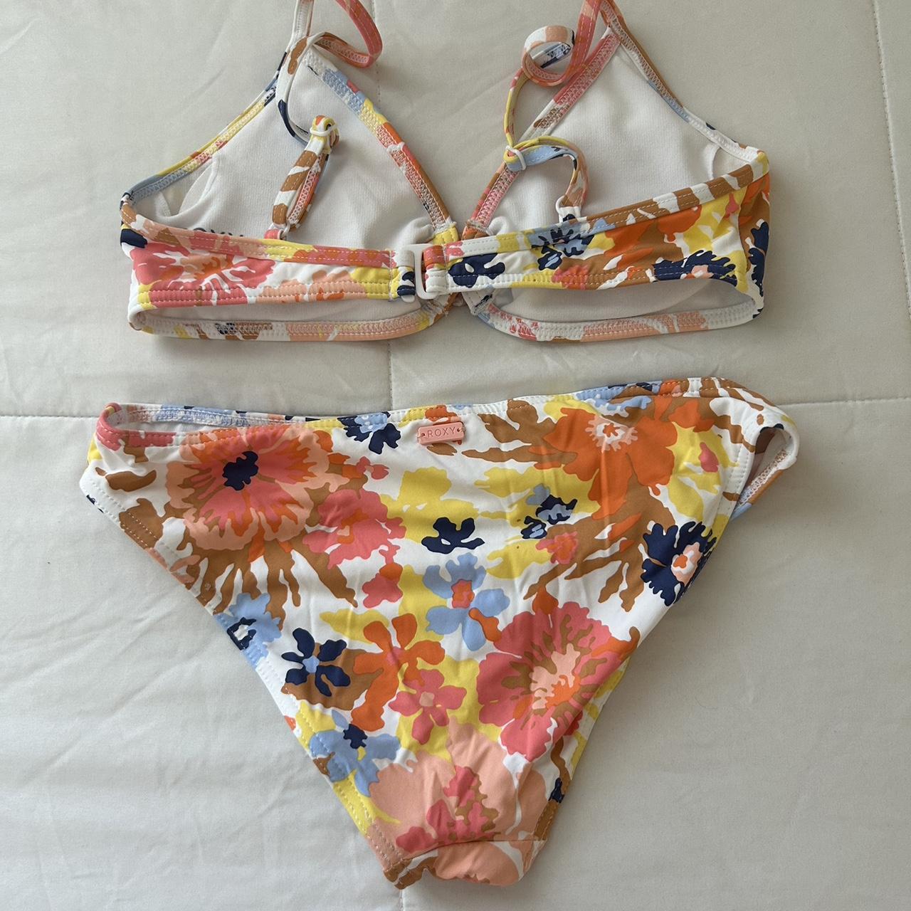 Billabong Women's Orange Bikinis-and-tankini-sets | Depop