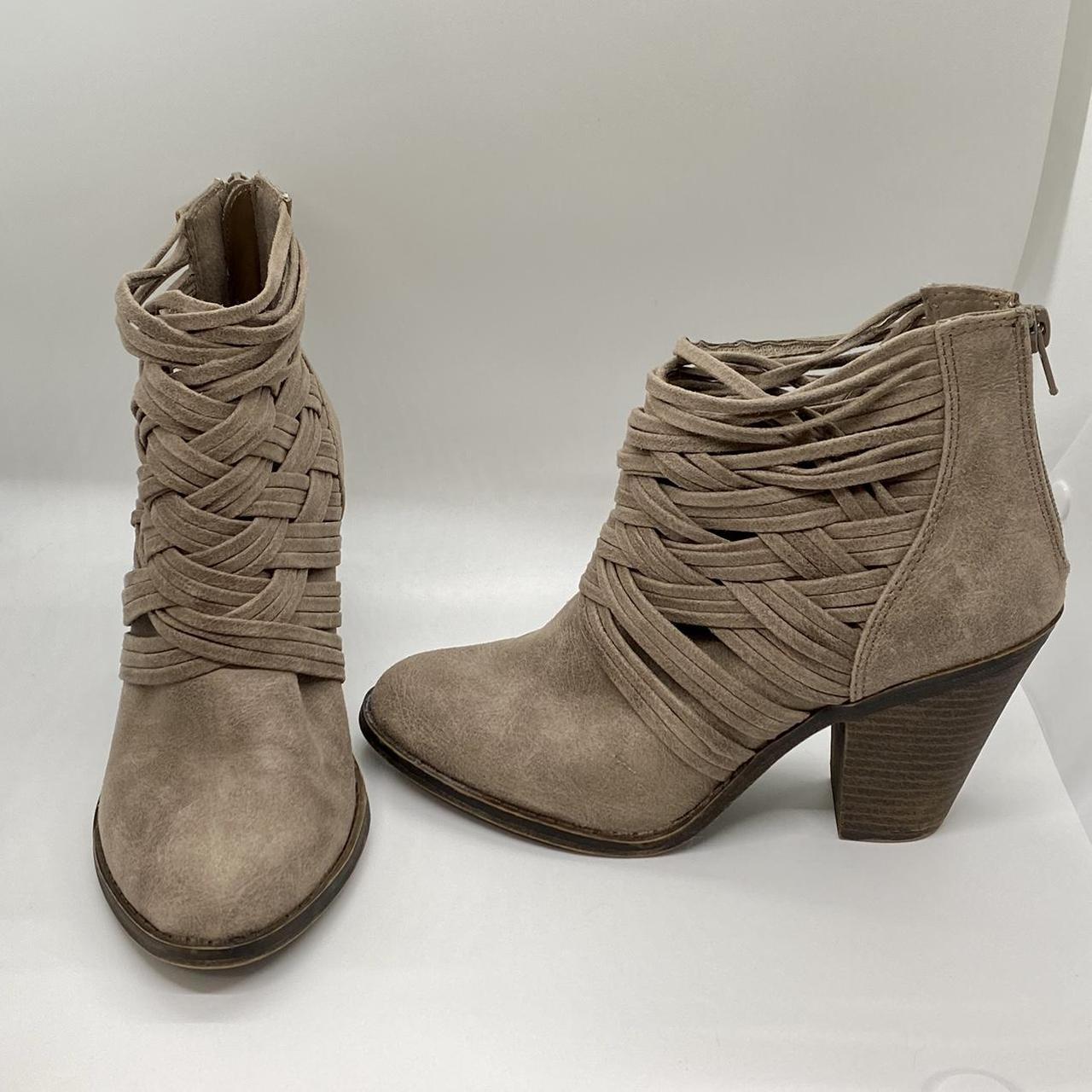 Fergie best sale ankle boots