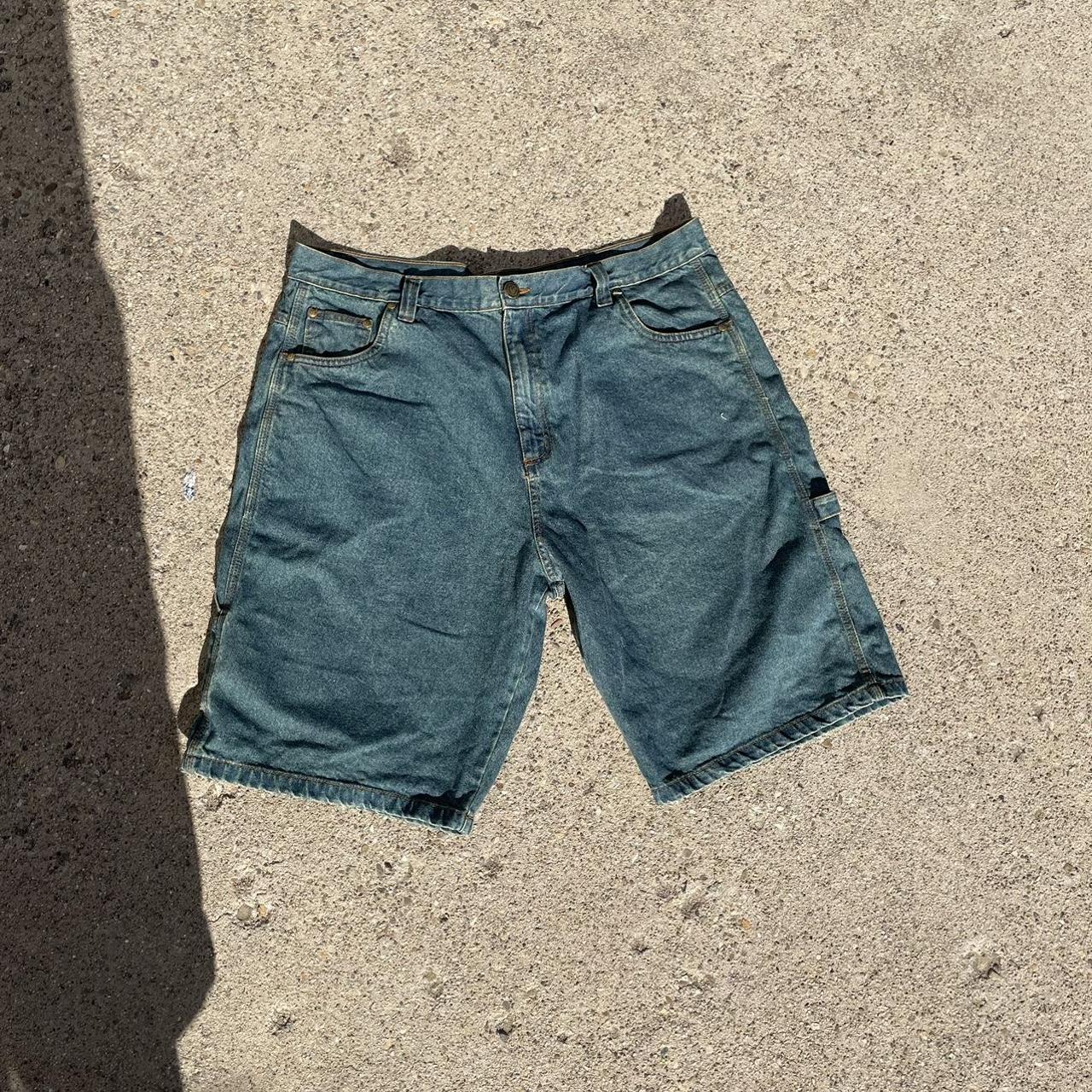 2000s burnside carpenter shorts Size 40 No flaws... - Depop