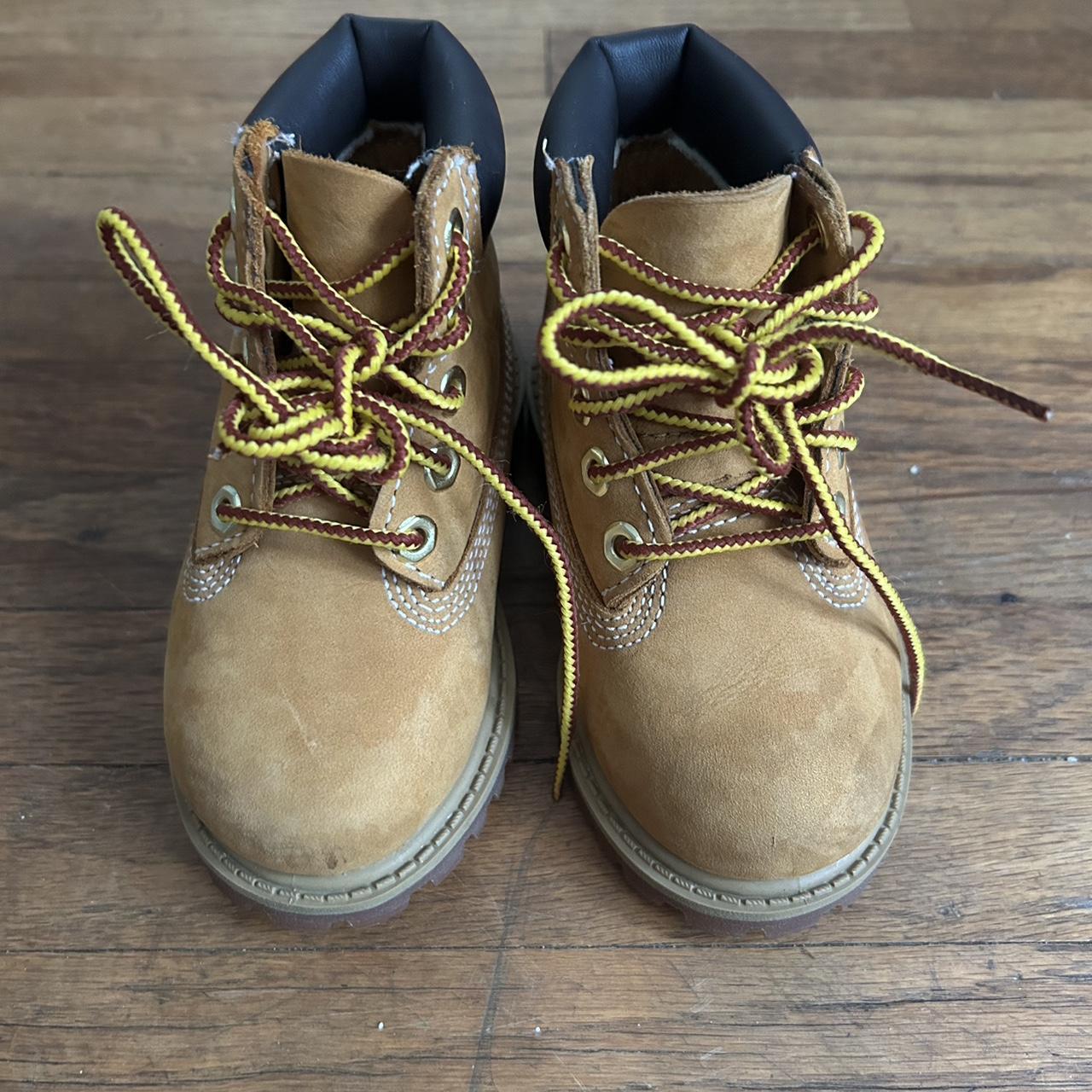 Youth timberland deals boots size 5.5