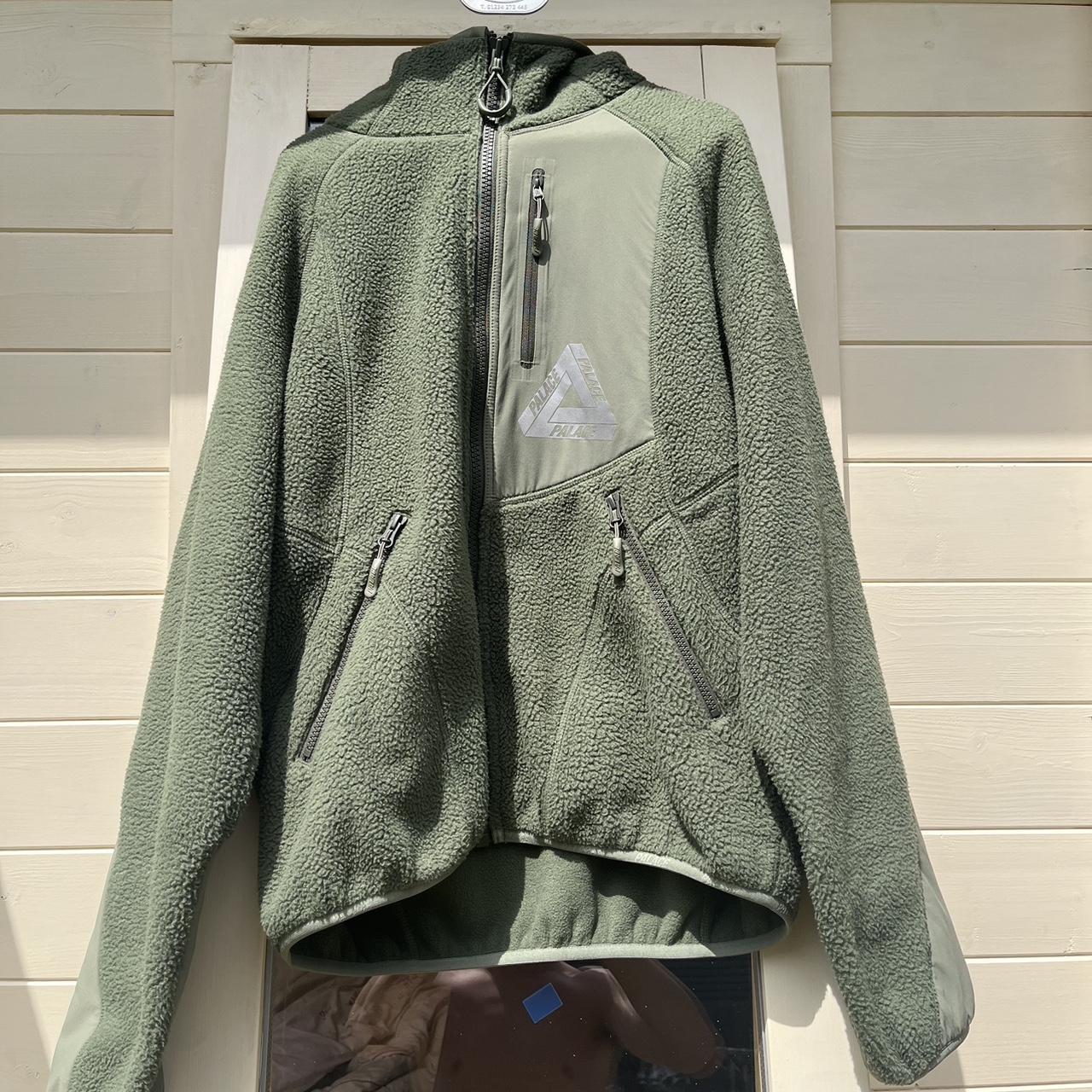 Palace therma fleece hooded jacket...