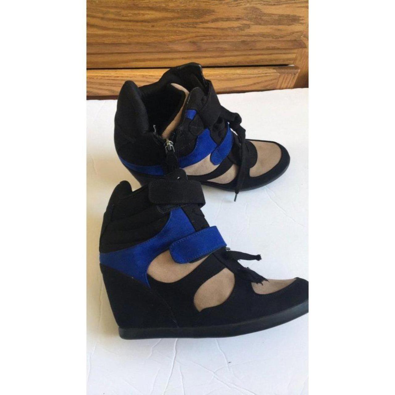 simply vera wang booties