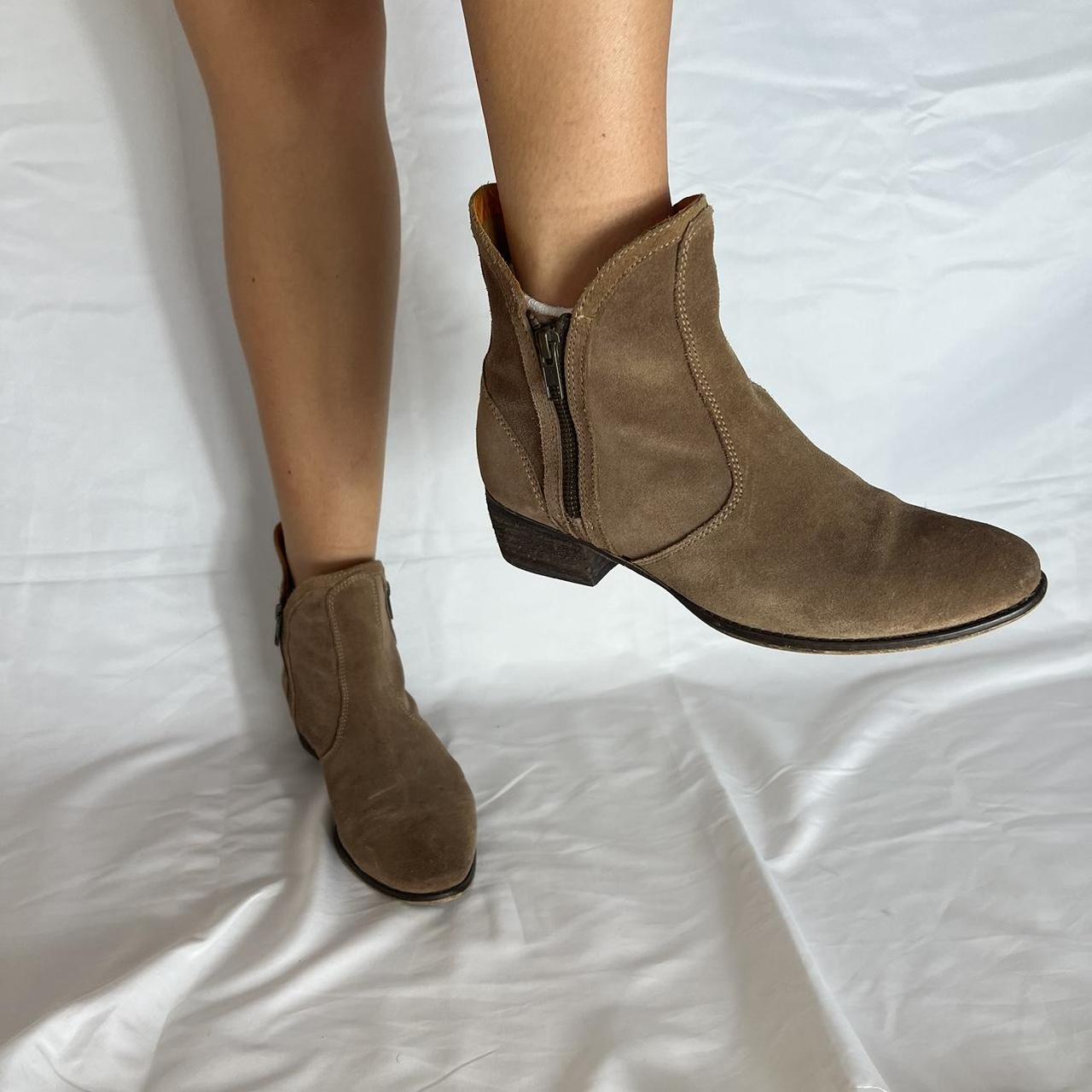 Y2K Suede Booties The cutest y2k western style Depop