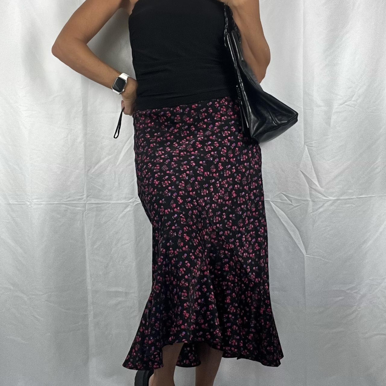 MIDI Skirt The cutest TOPSHOP Black Floral Depop