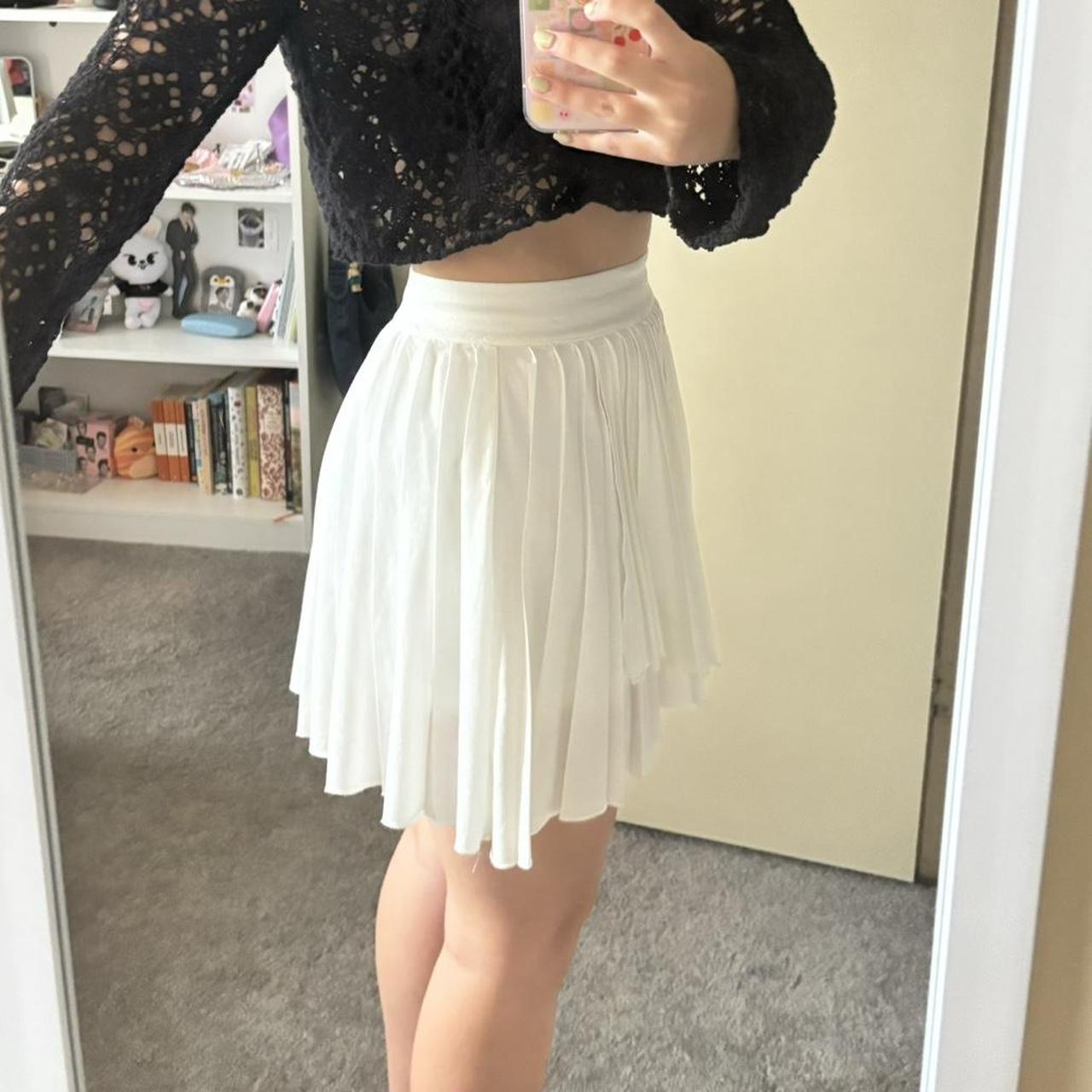 Glassons White Tennis Skirt/Skort Worn but in... Depop